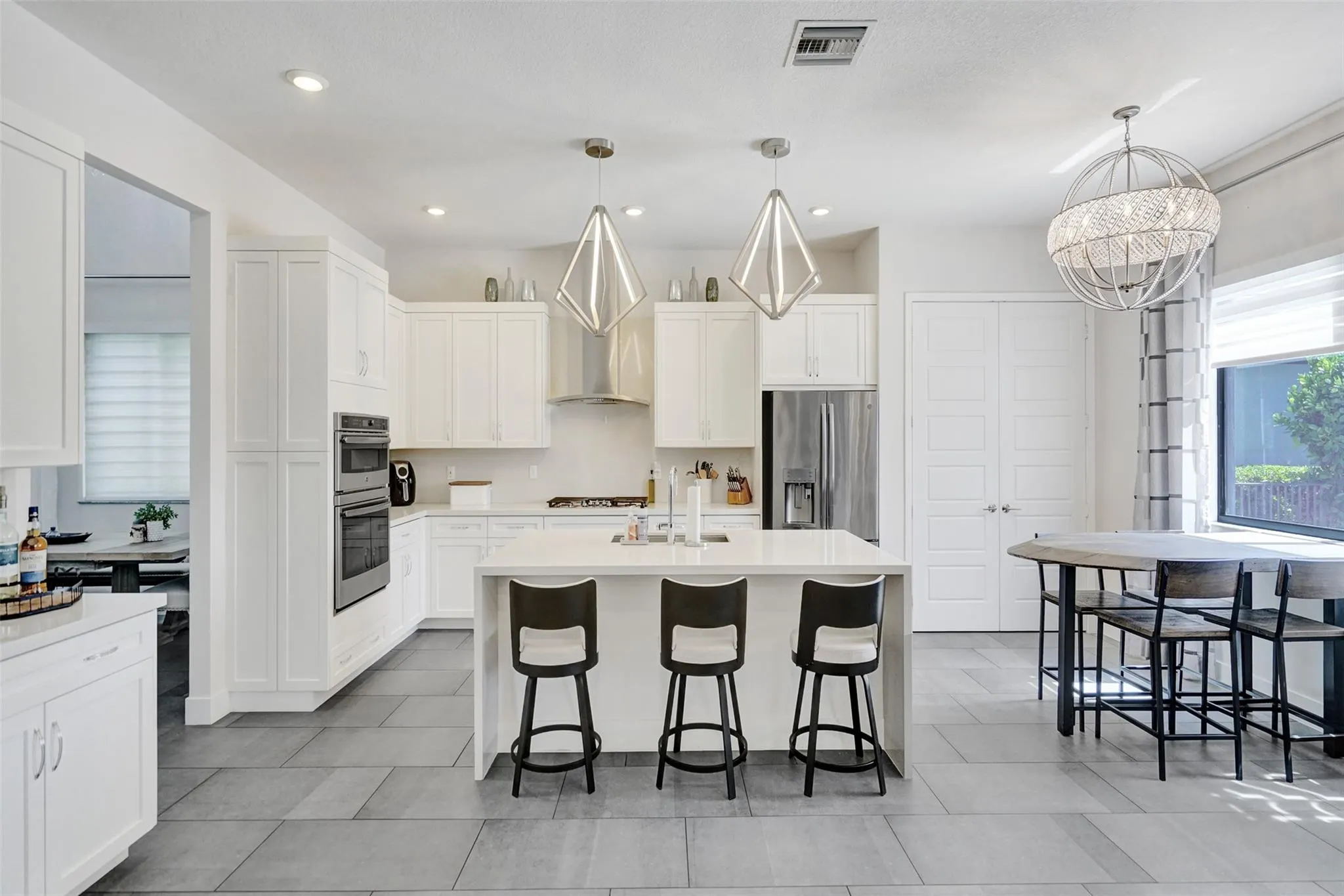 10632 N Lago Vista Cir