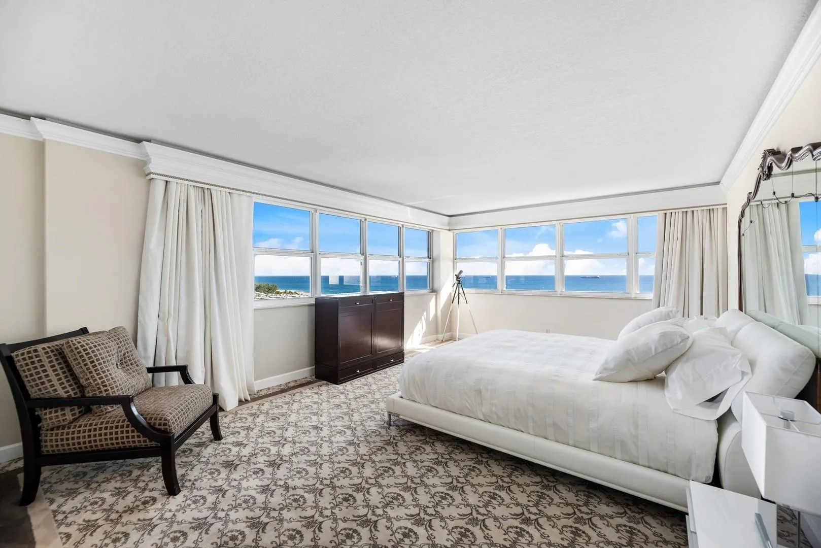 2000 S Ocean Dr, #1810