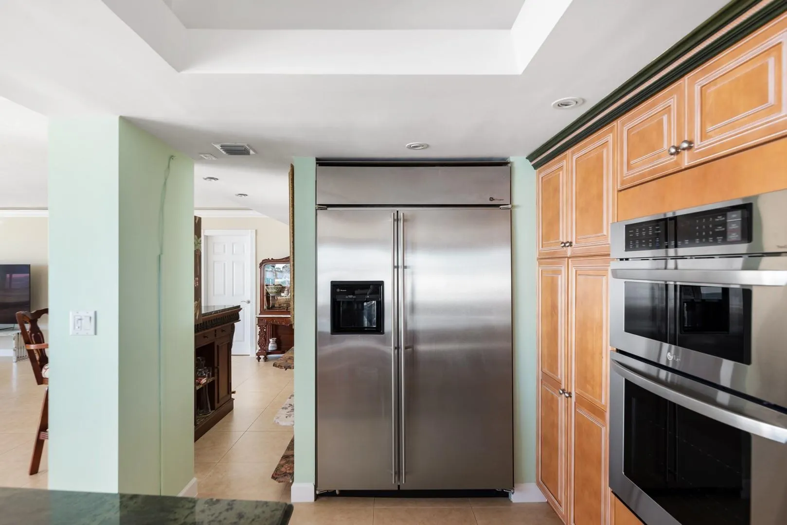 2000 S Ocean Dr, #1810