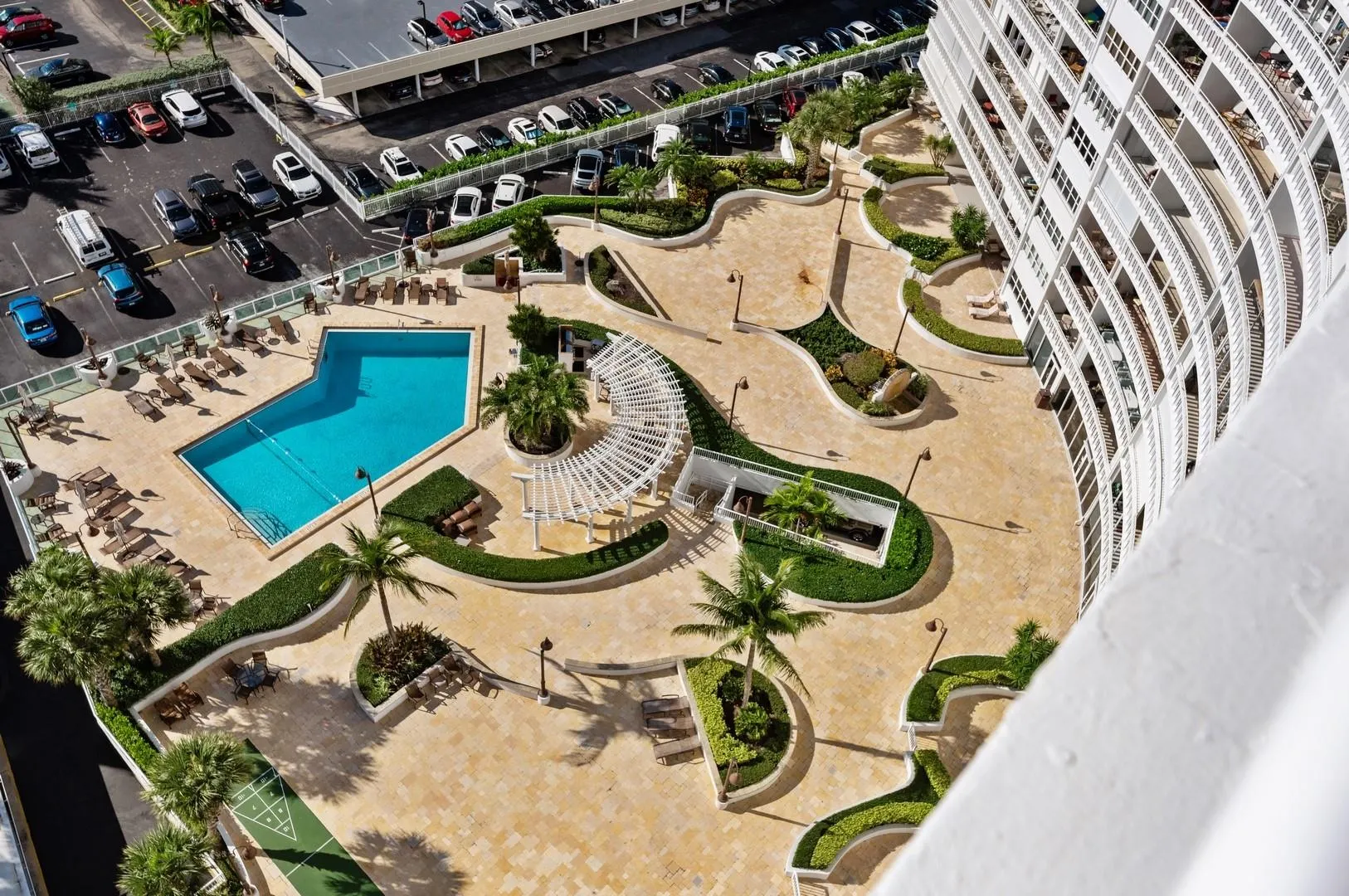 2000 S Ocean Dr, #1810