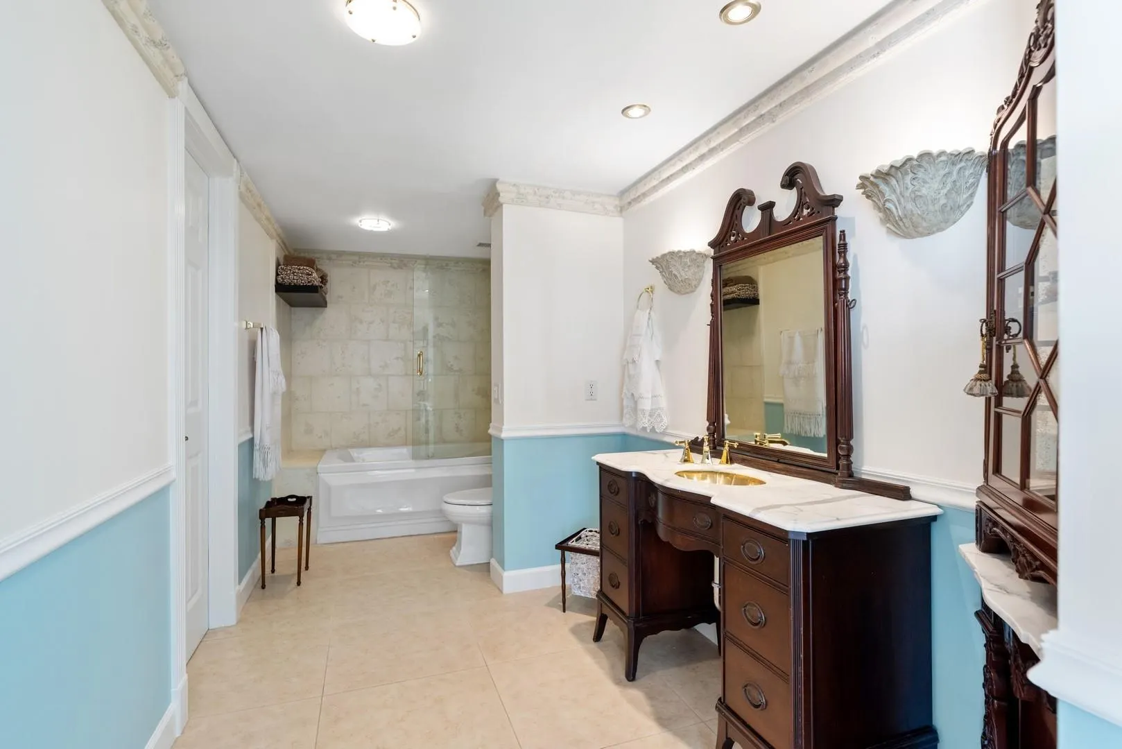 2000 S Ocean Dr, #1810
