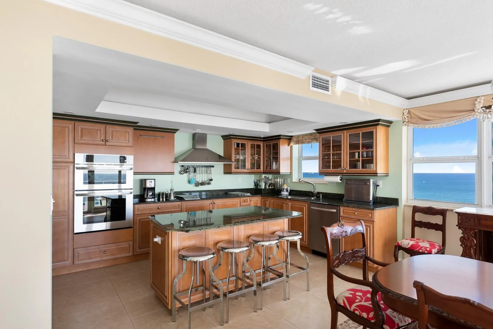 2000 S Ocean Dr, #1810