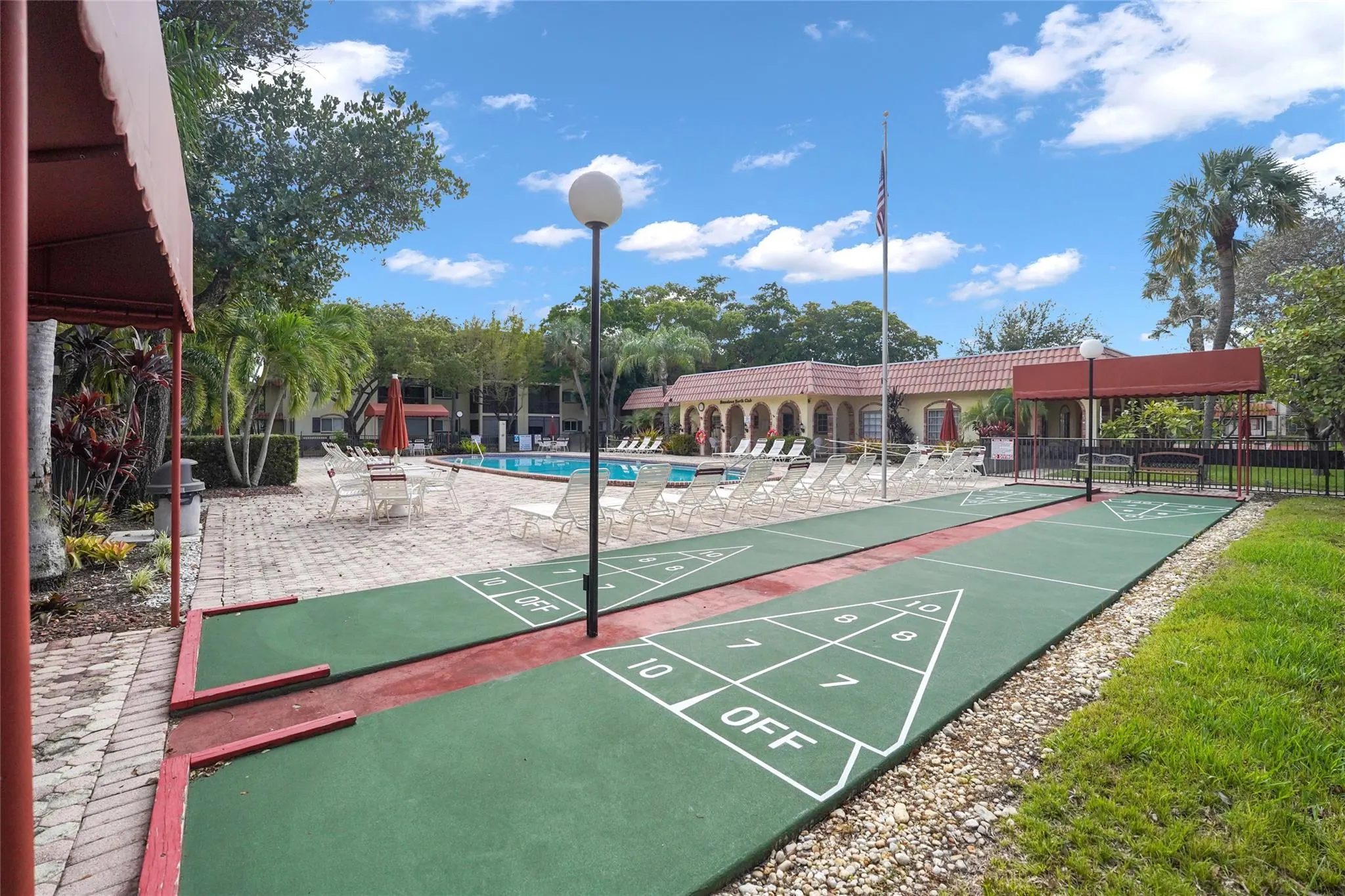 257 S Cypress Road, #401