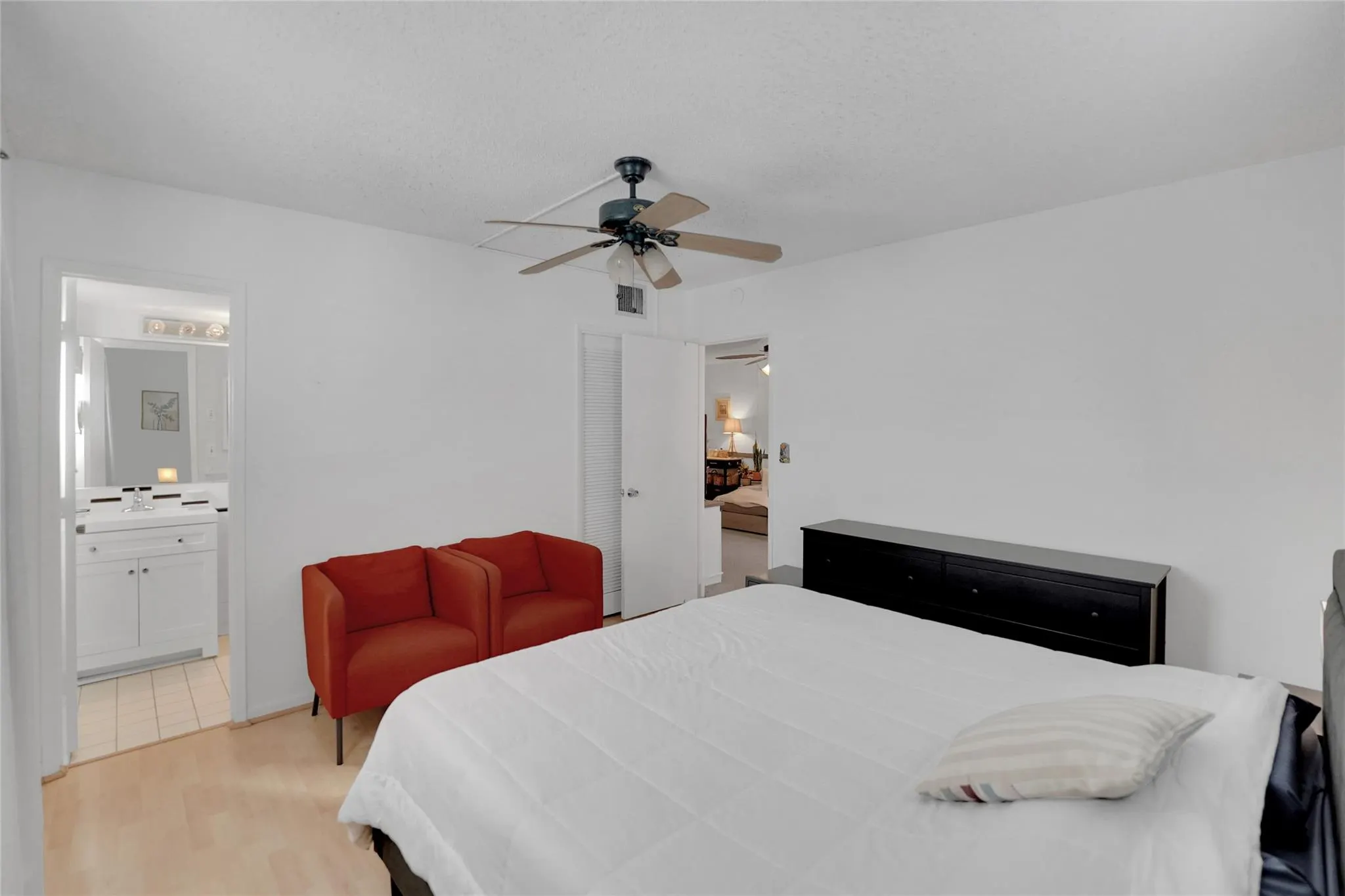 257 S Cypress Road, #401