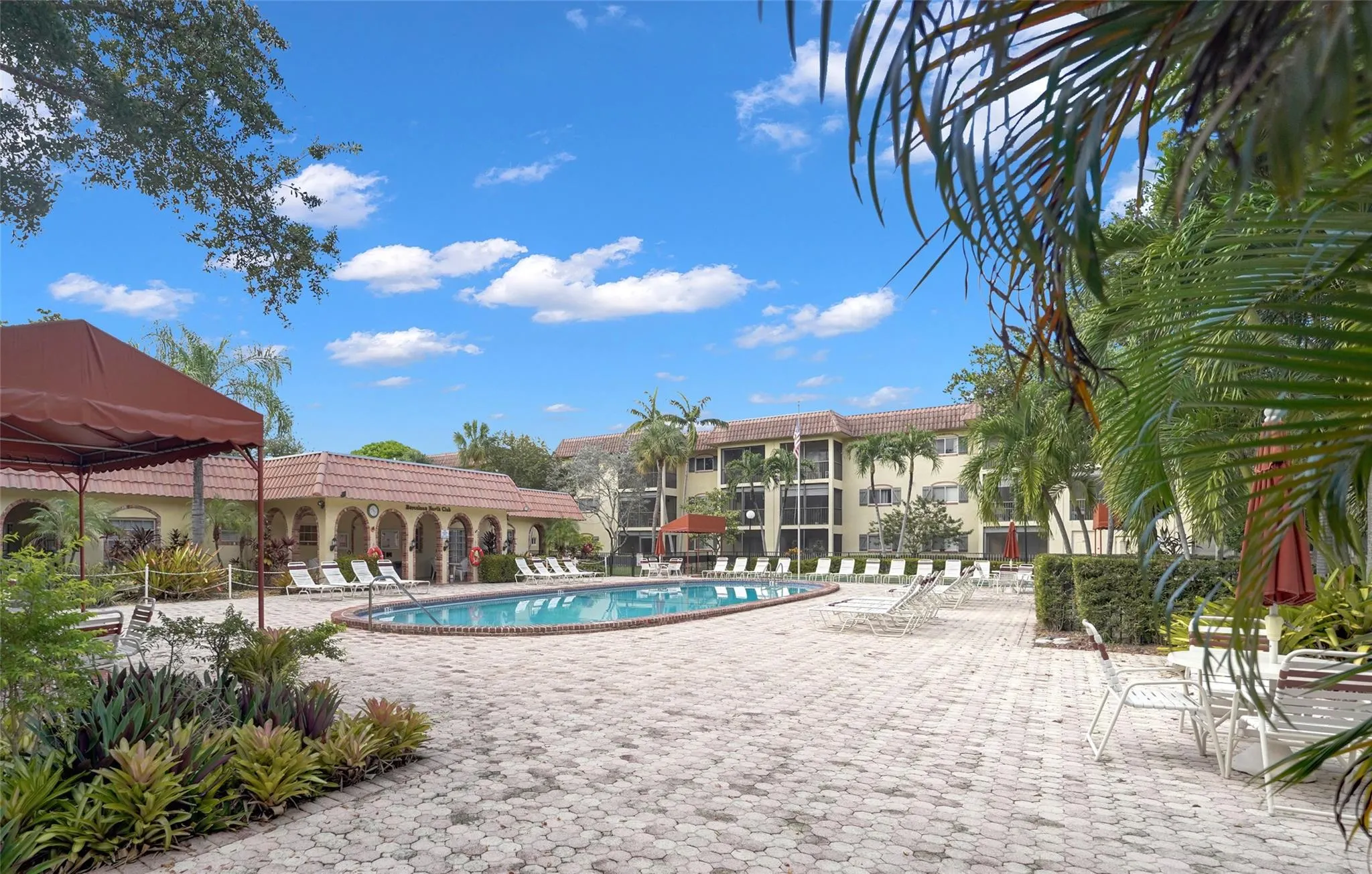 257 S Cypress Road, #401