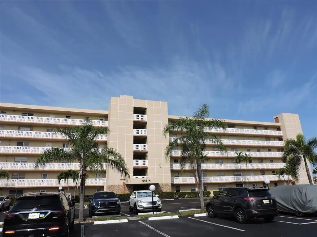 441 SE 3rd St, #307