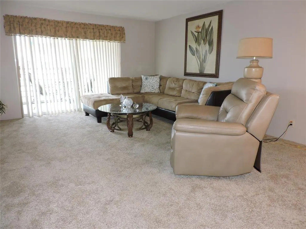 441 SE 3rd St, #307