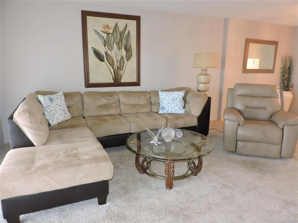 441 SE 3rd St, #307