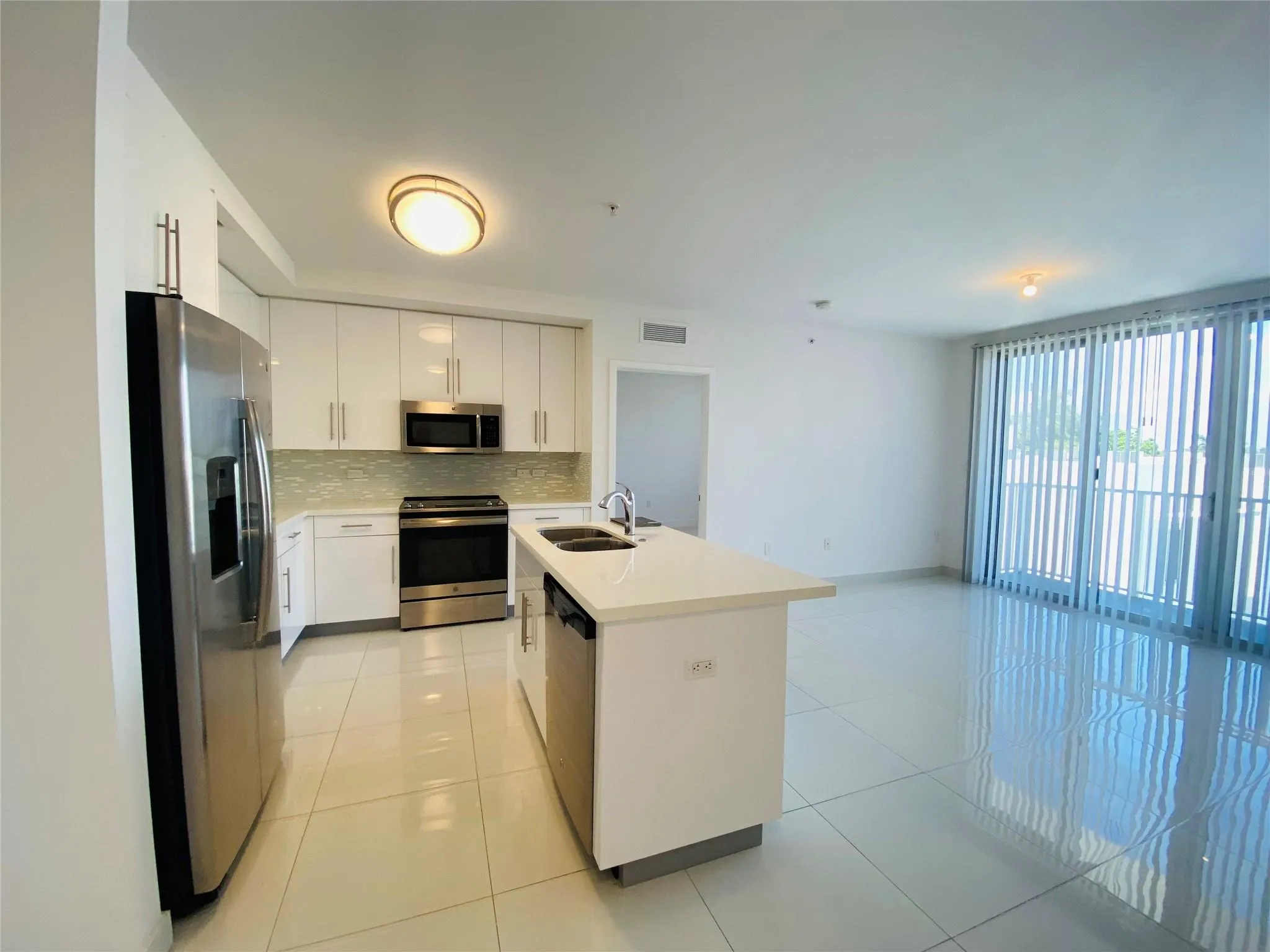 2651 NE 212th Ter, #302