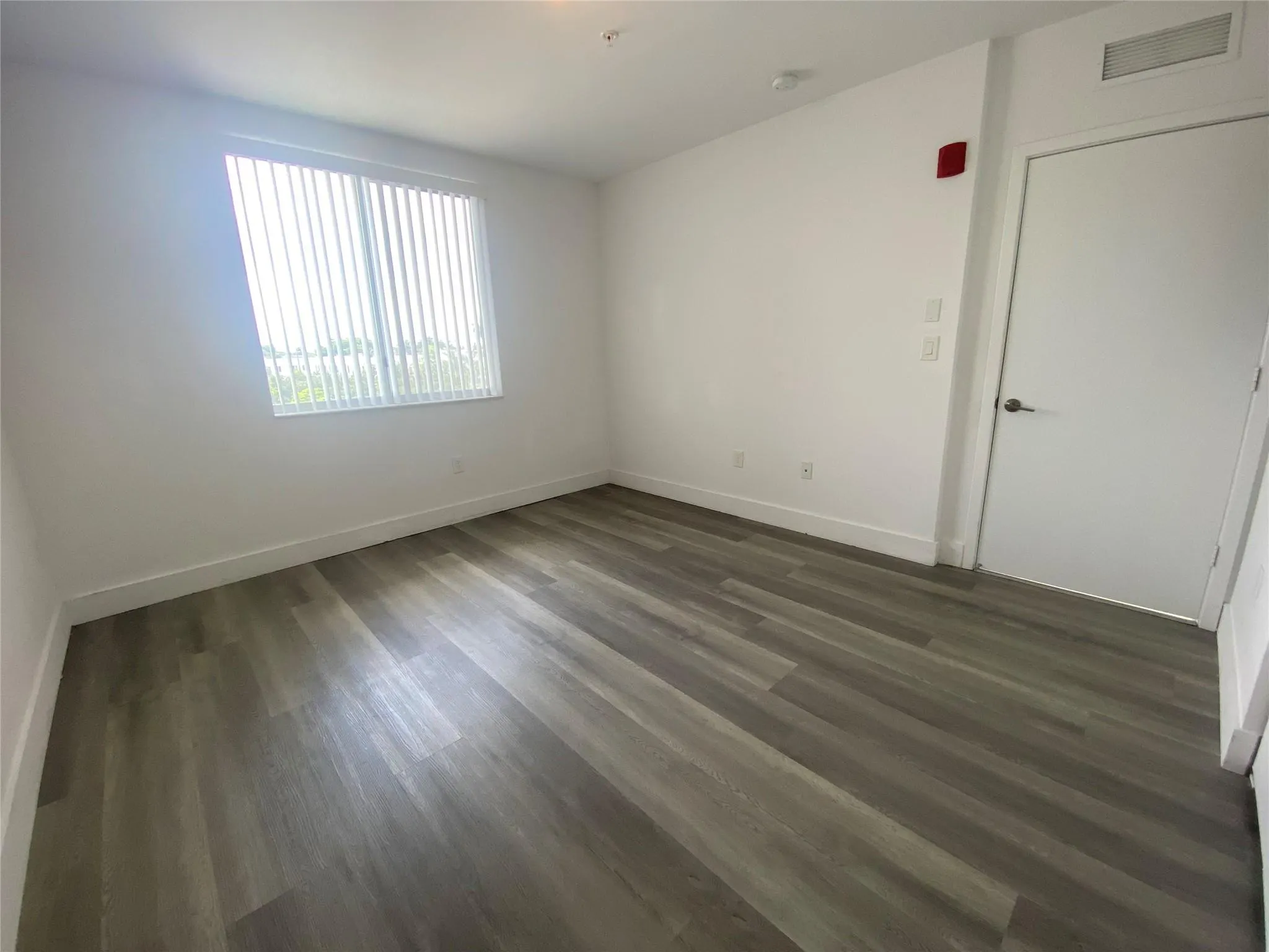 2651 NE 212th Ter, #302