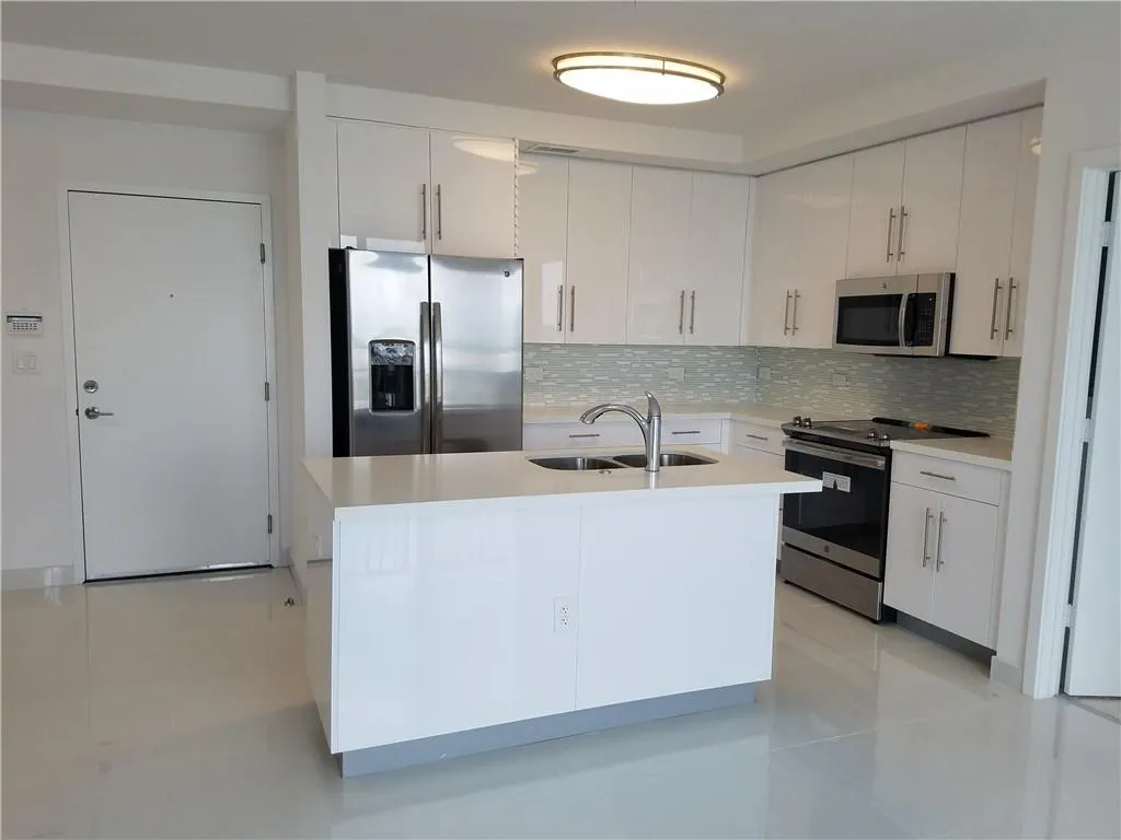 2651 NE 212th Ter, #302