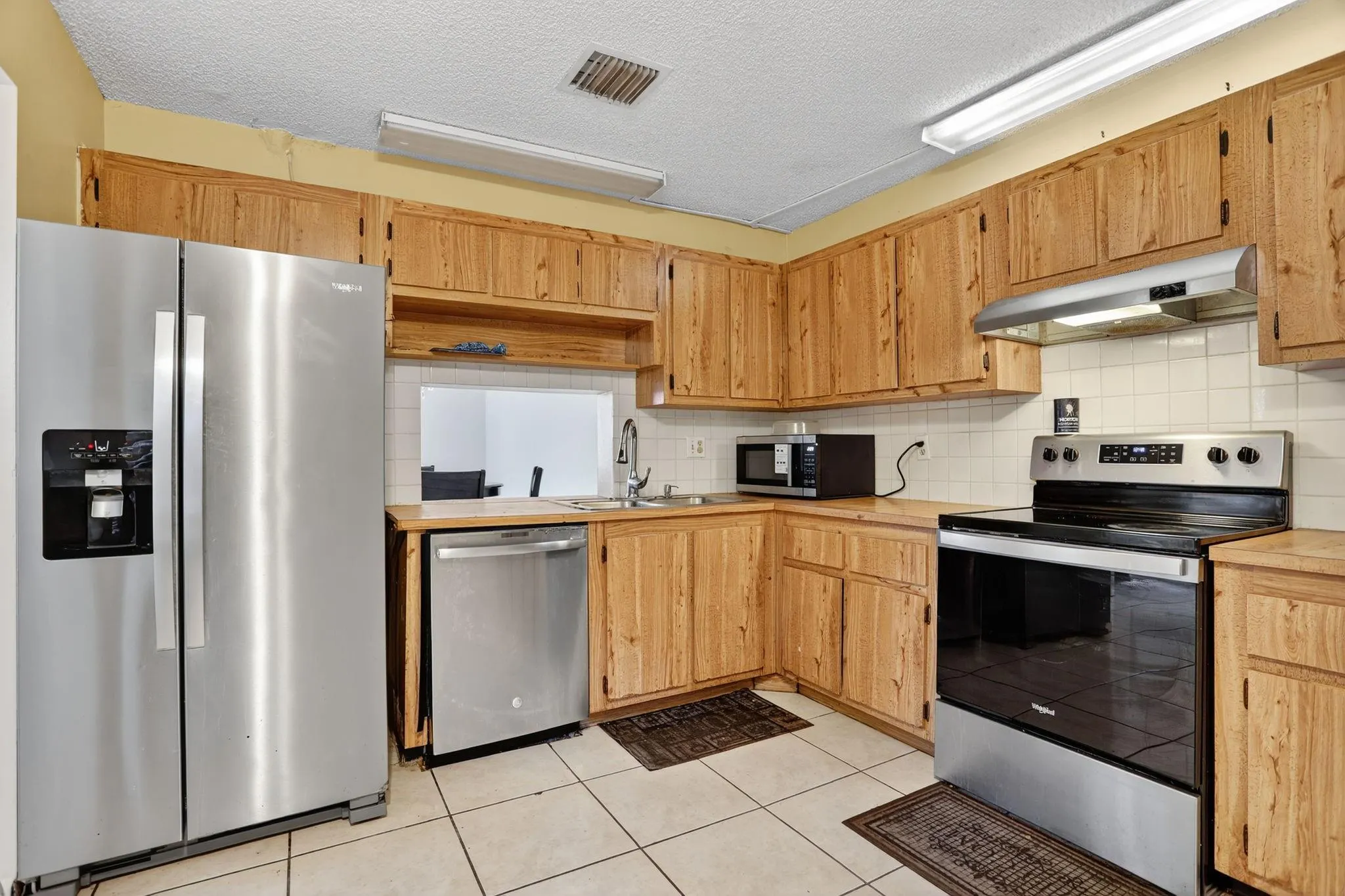 1343 Sussex Dr