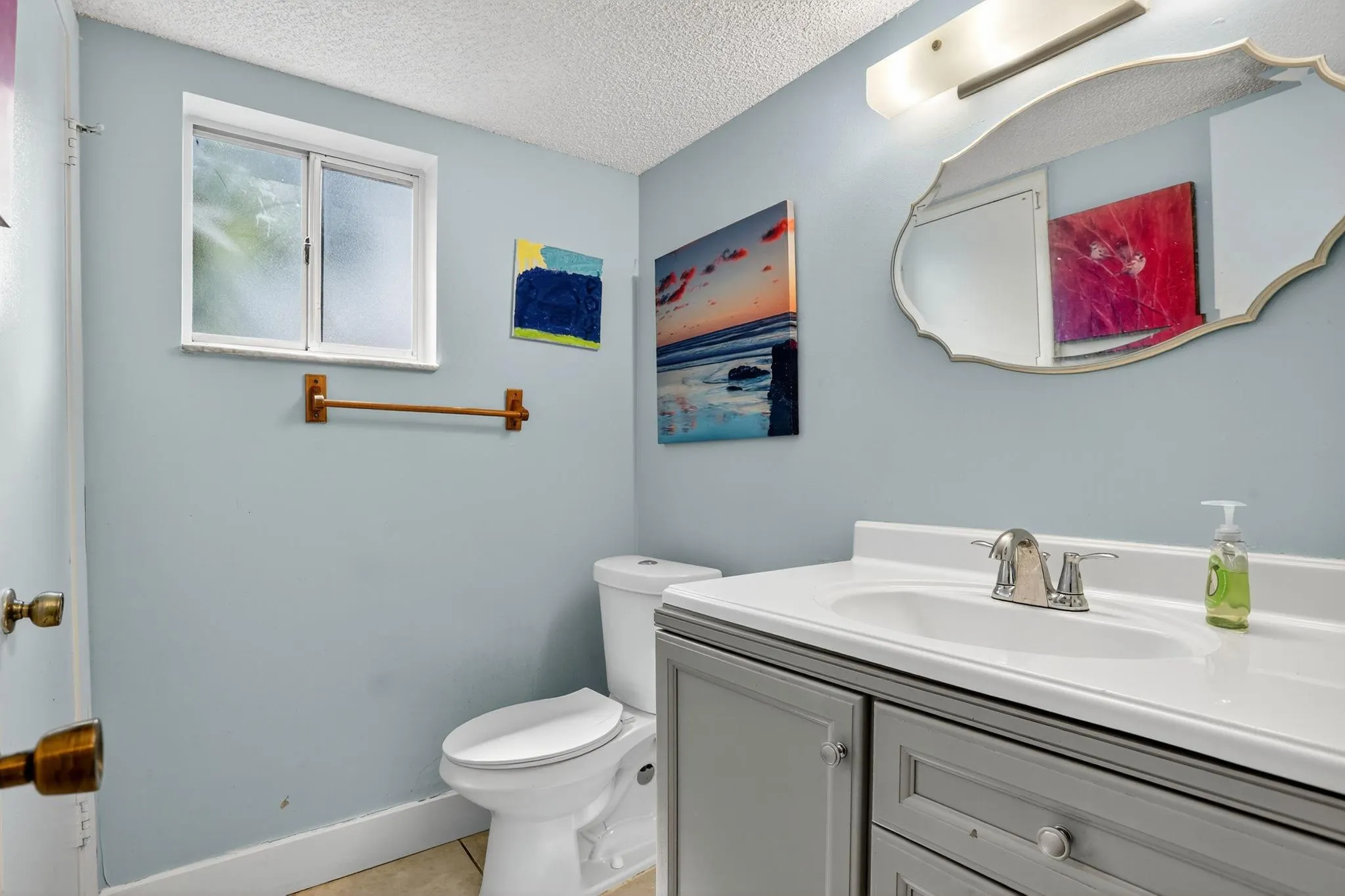 1343 Sussex Dr