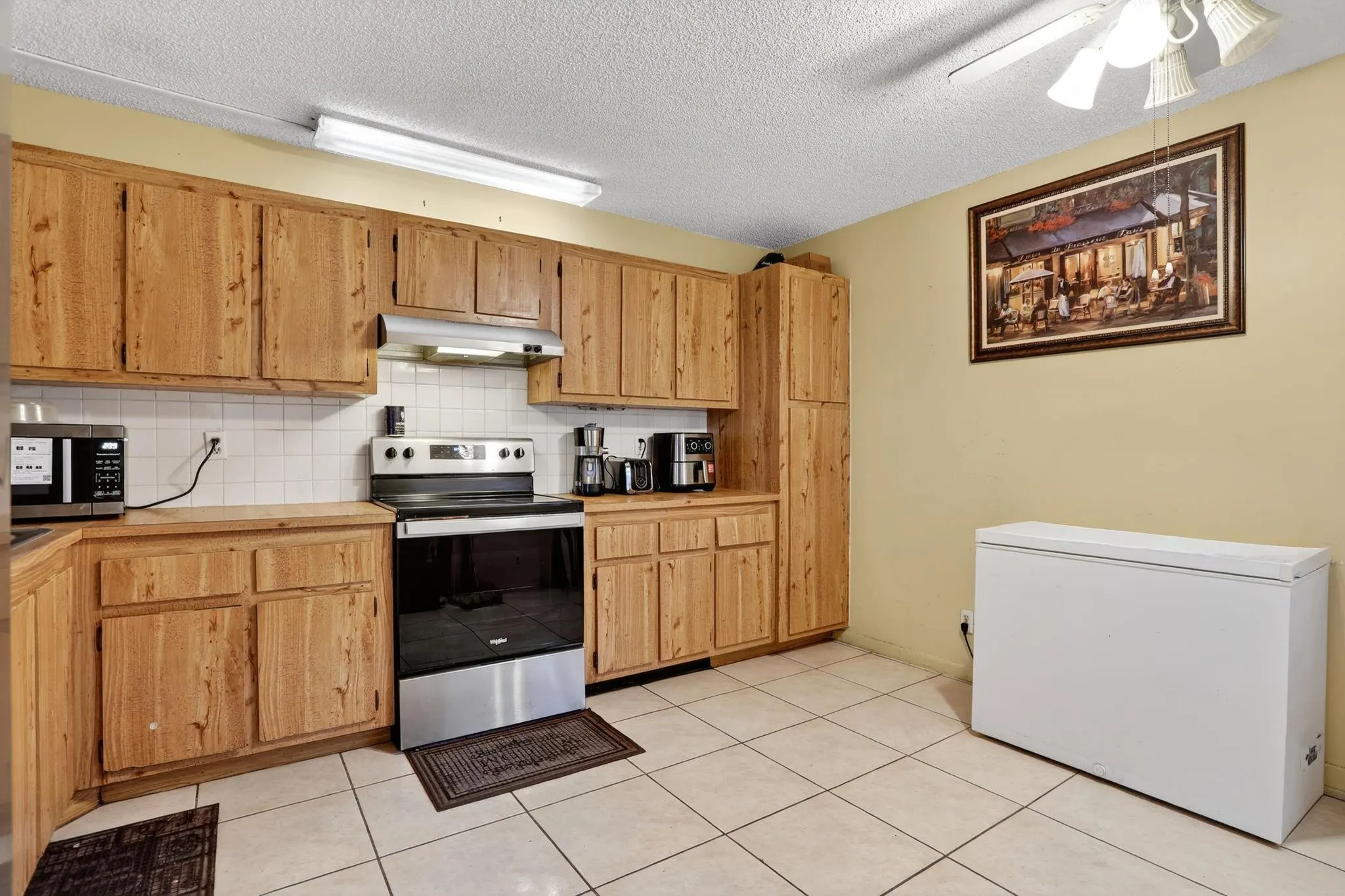 1343 Sussex Dr