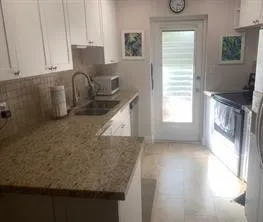 2824 NE 33rd Ct, #1