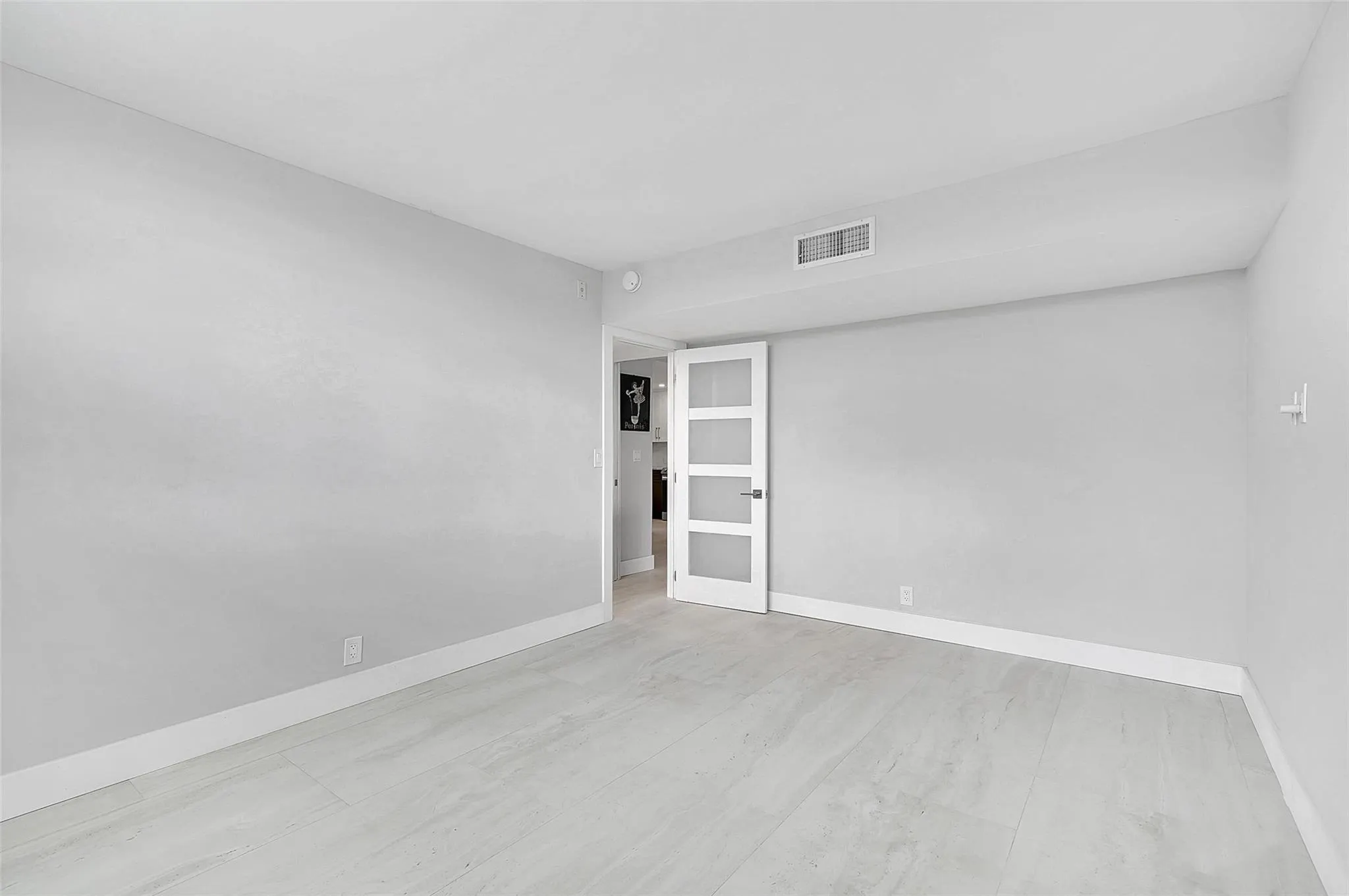 3051 N Course Dr, #601