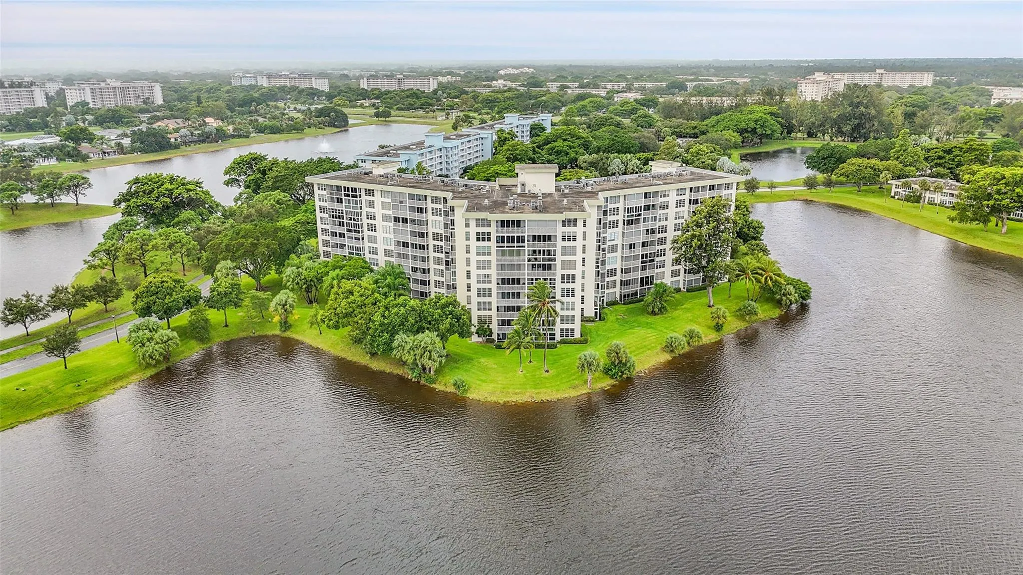 3051 N Course Dr, #601