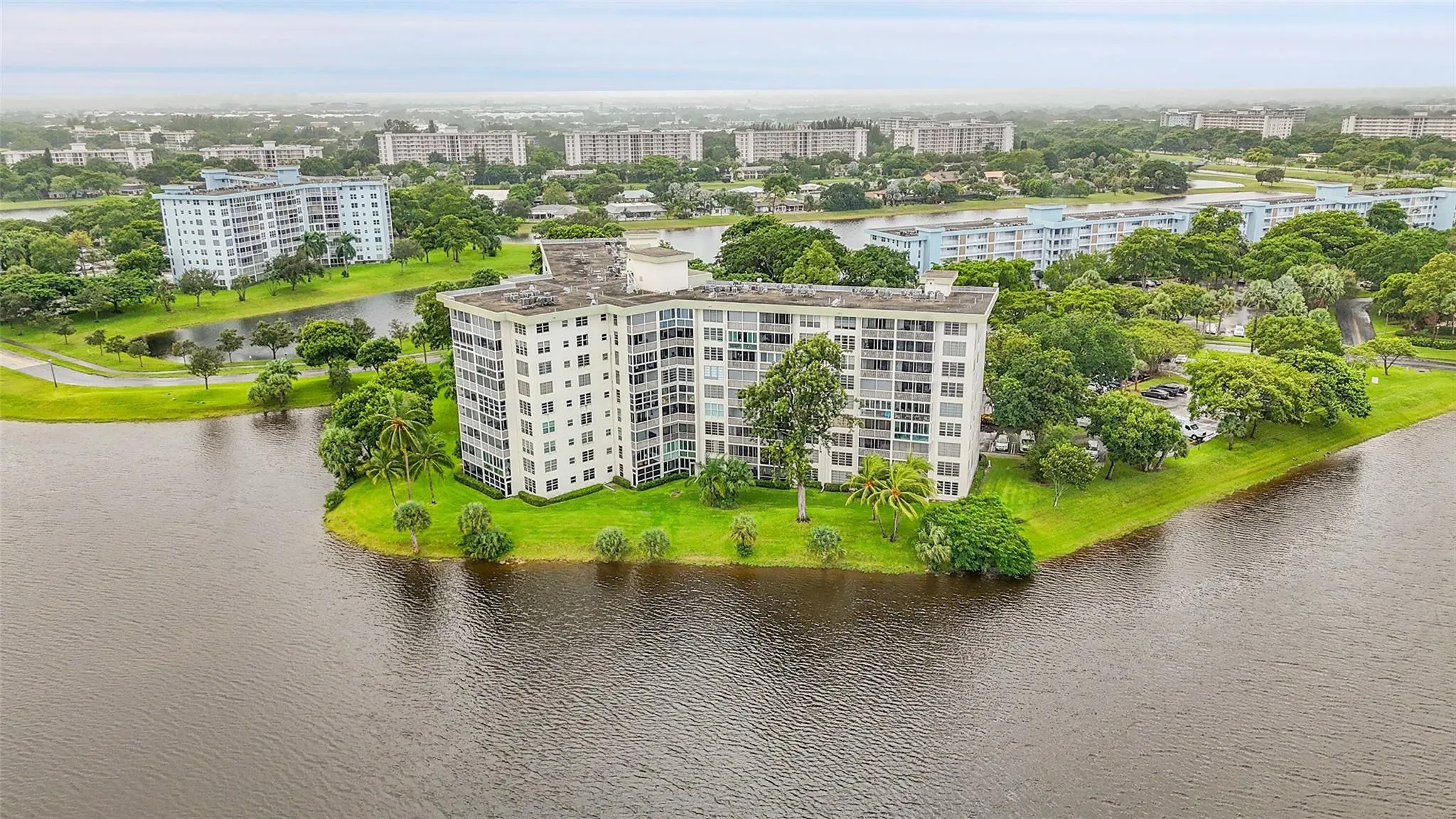 3051 N Course Dr, #601