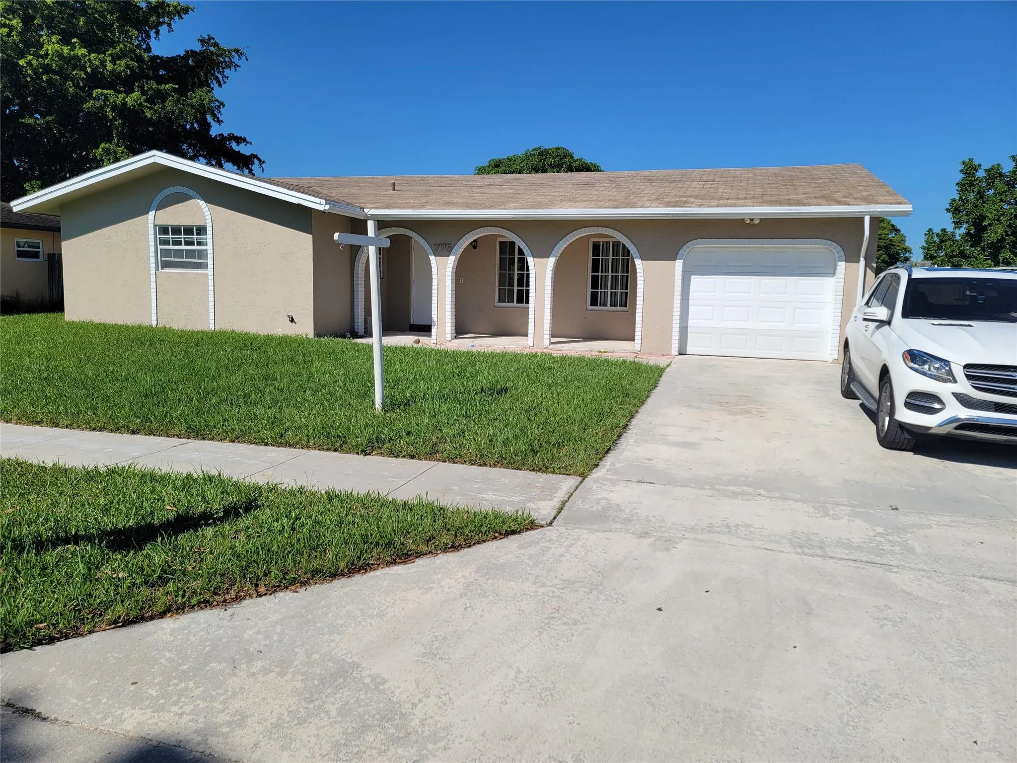 775 NW 80th Ter
