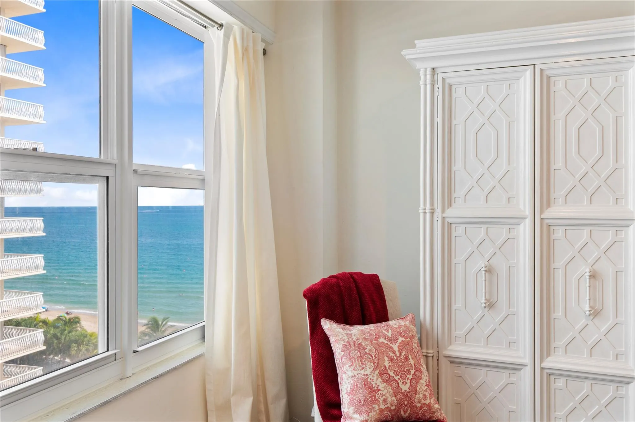 4010 Galt Ocean Dr, #802