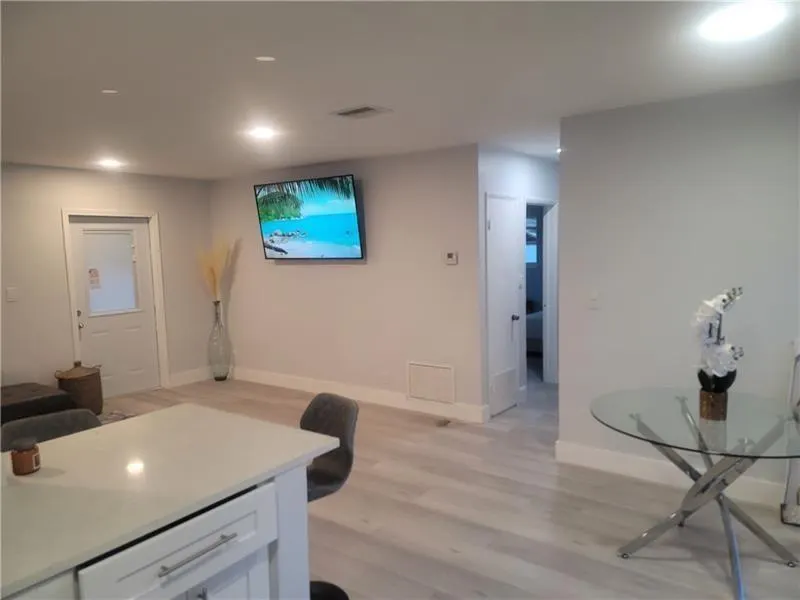 231 SW 29th Ave
