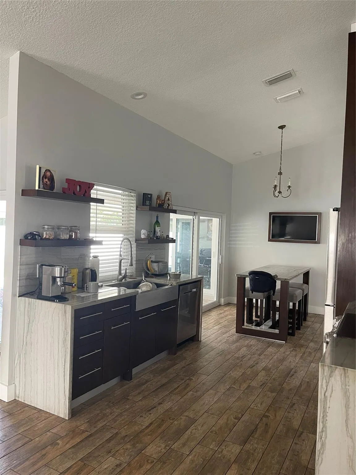 7485 Royal Palm Blvd