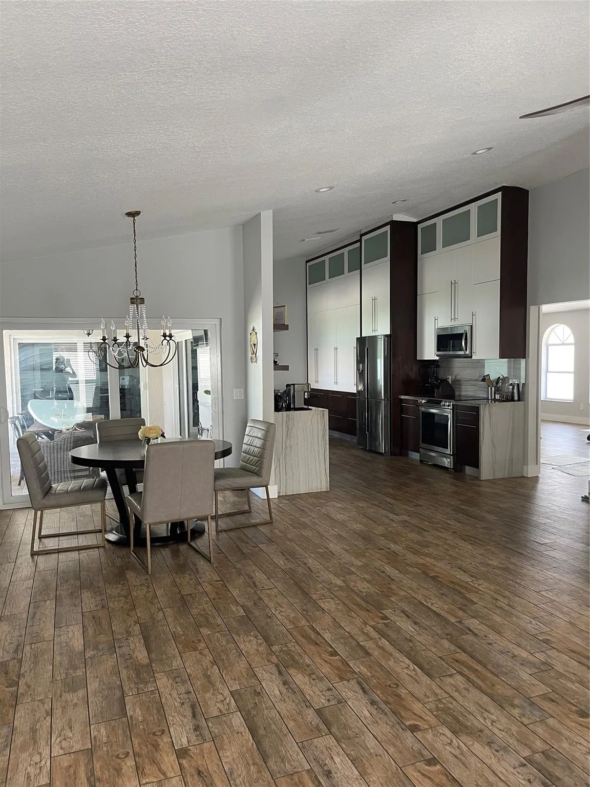 7485 Royal Palm Blvd