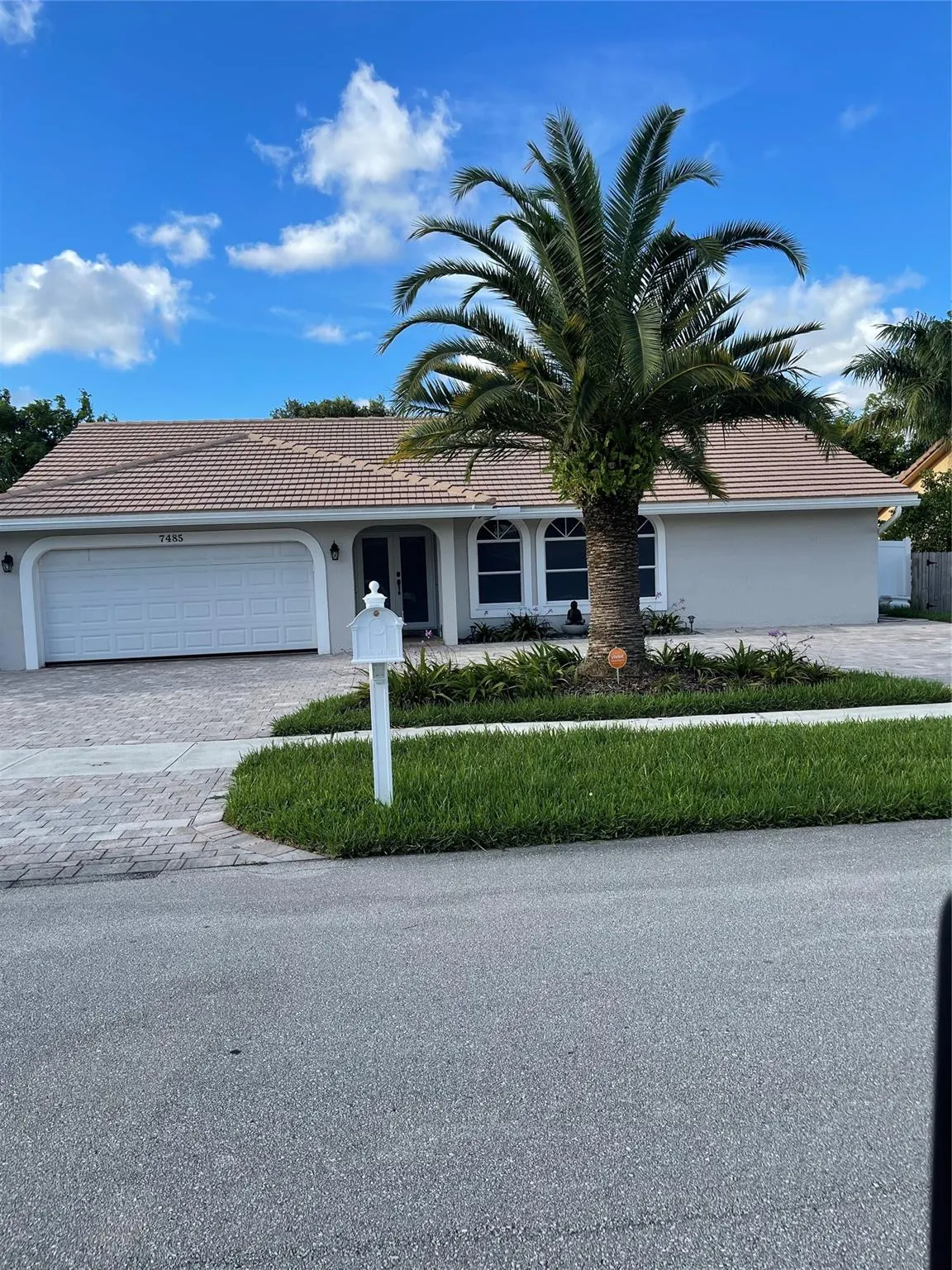 7485 Royal Palm Blvd