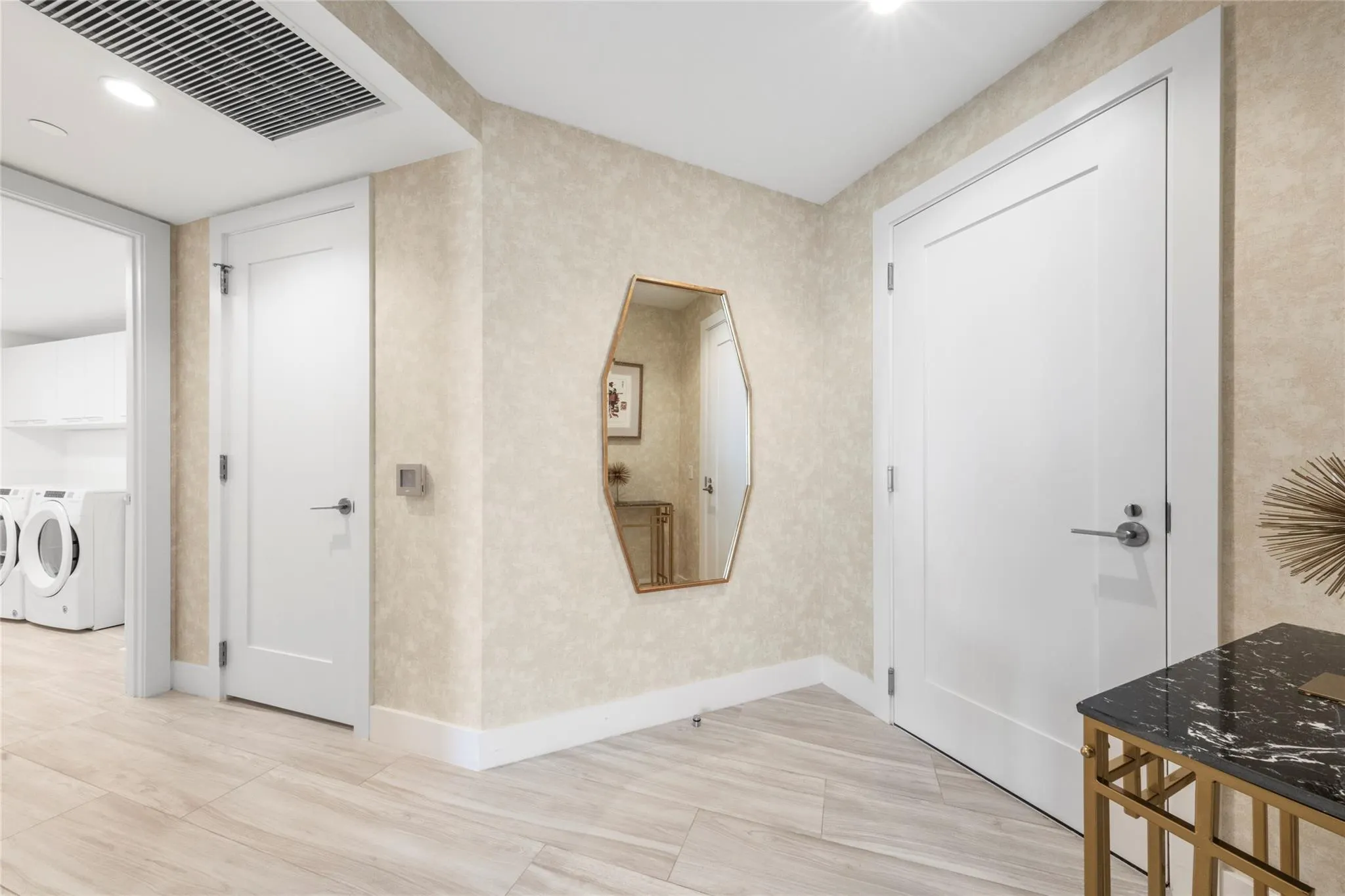 100 E Las Olas Blvd, #3403