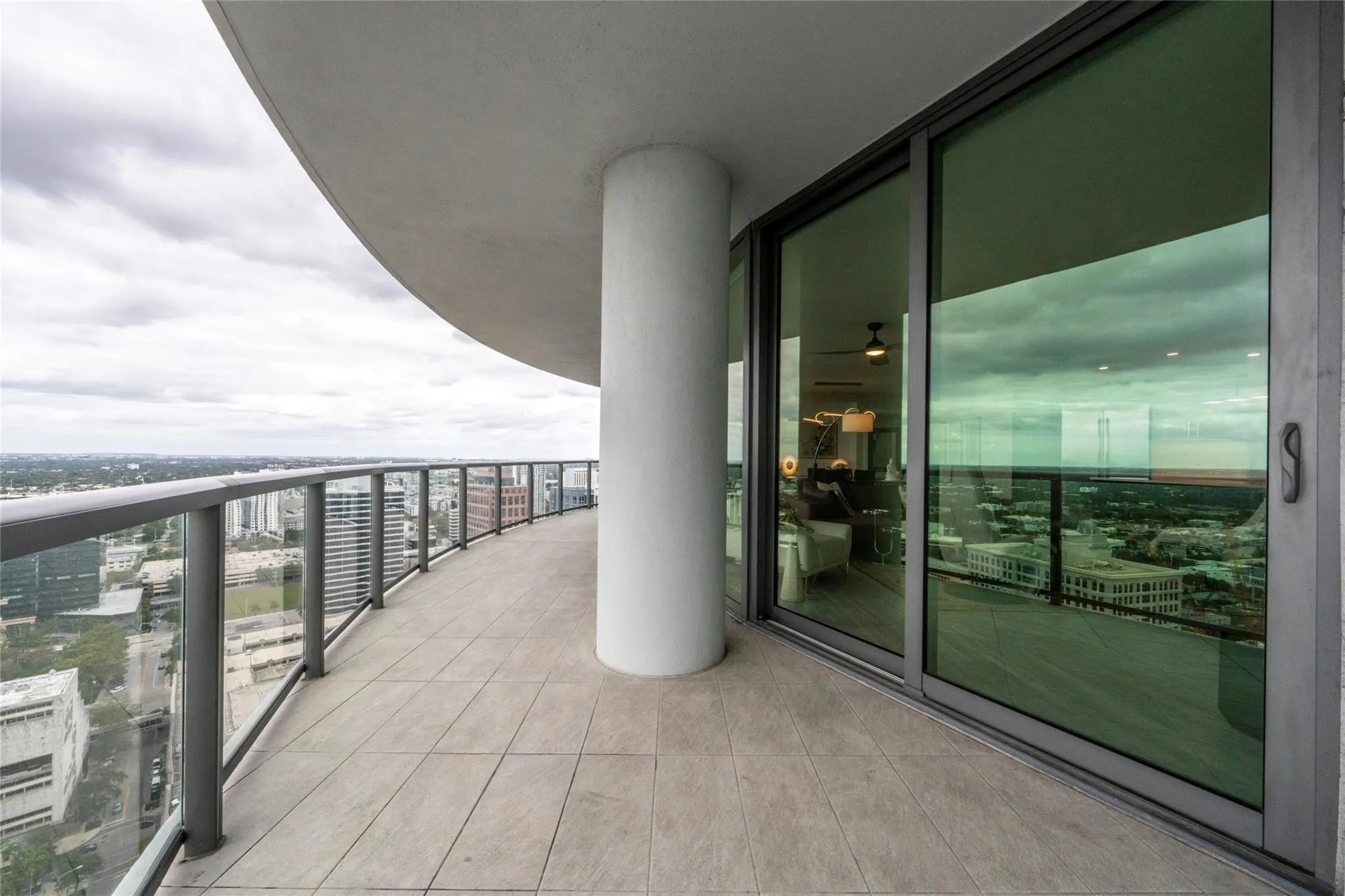 100 E Las Olas Blvd, #3403
