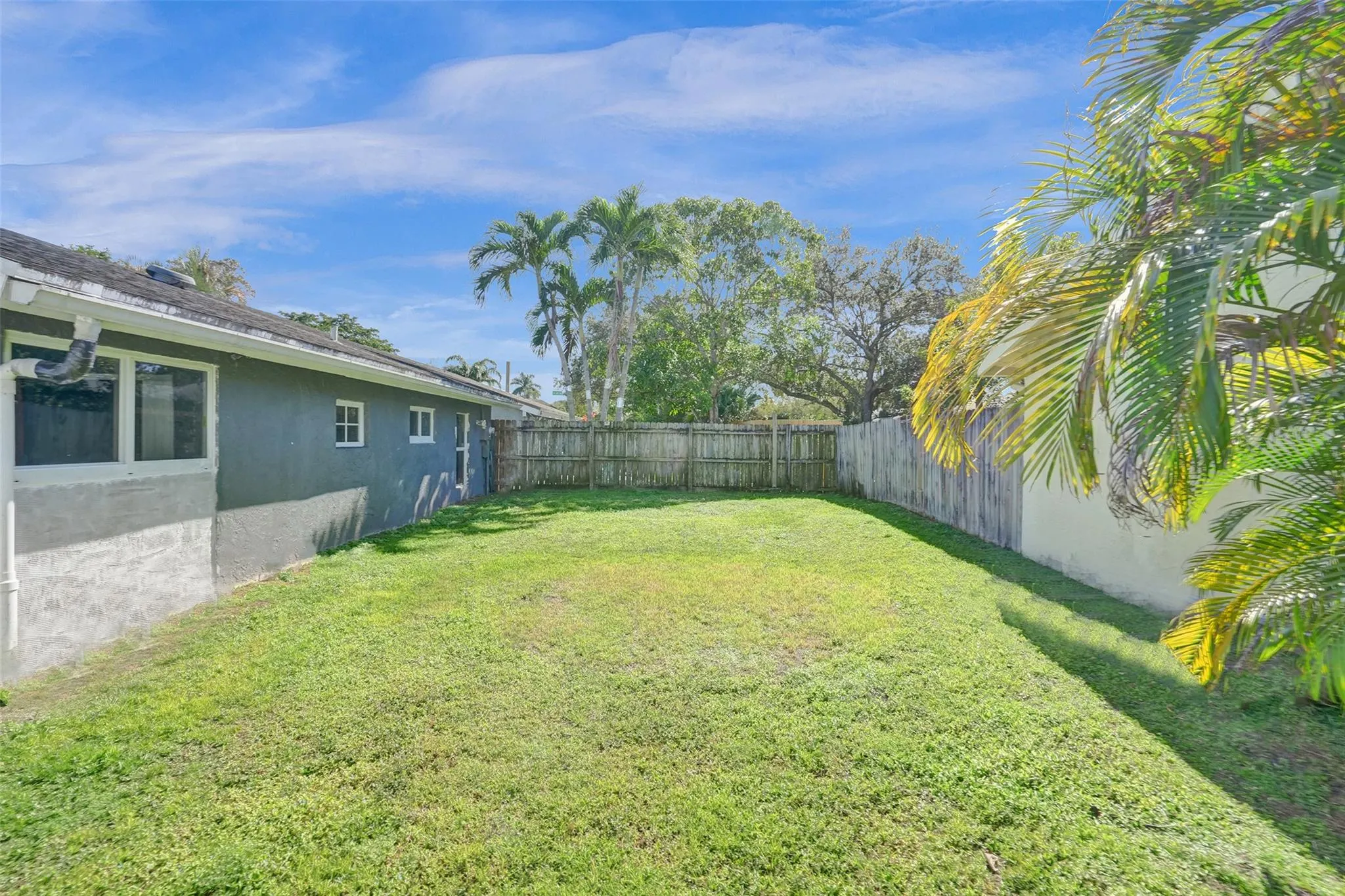 967 NW 89th Ave