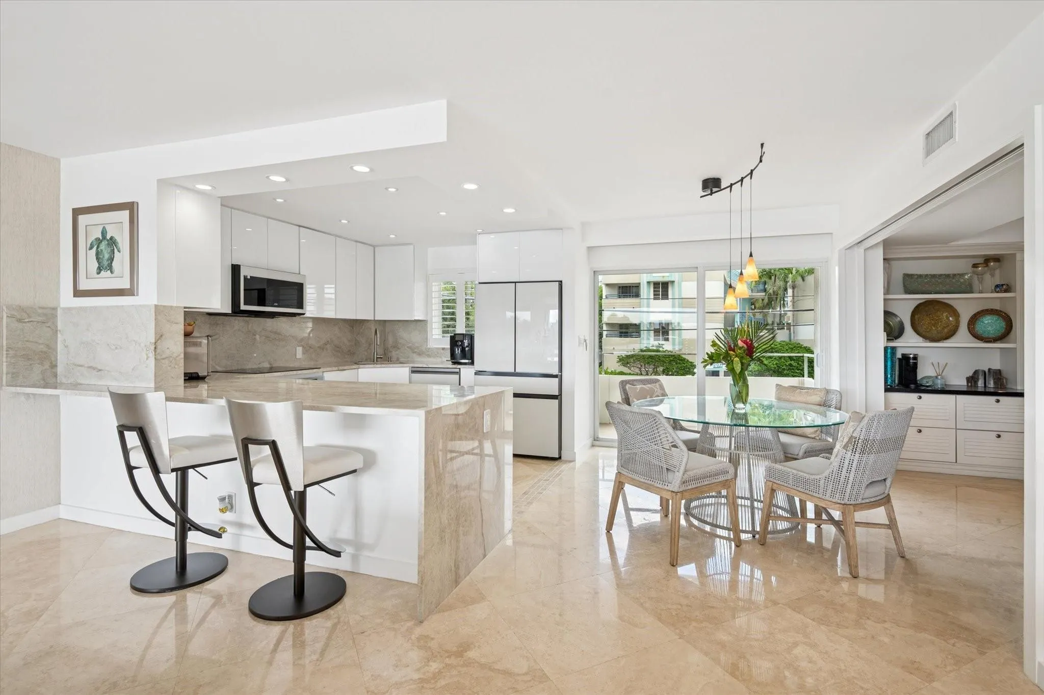 215 N Birch Rd, #2A