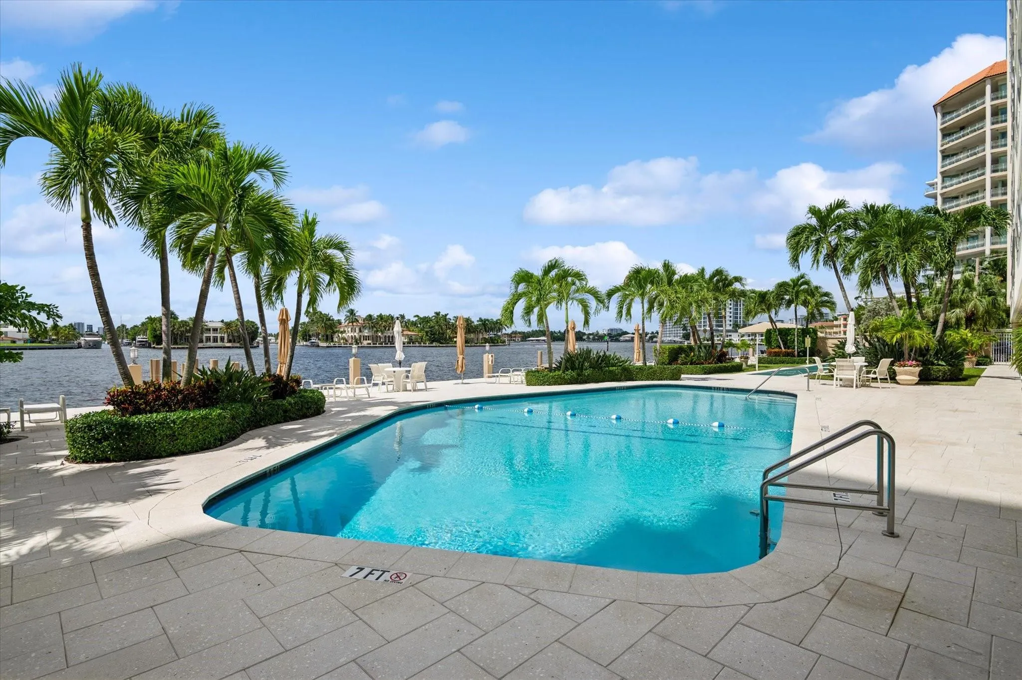 215 N Birch Rd, #2A