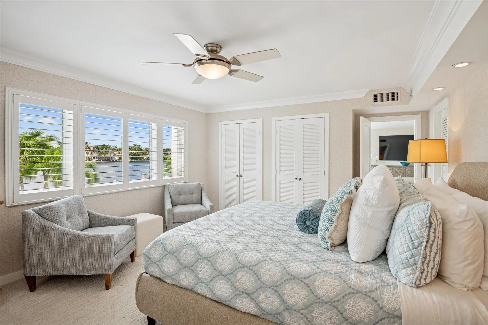215 N Birch Rd, #2A