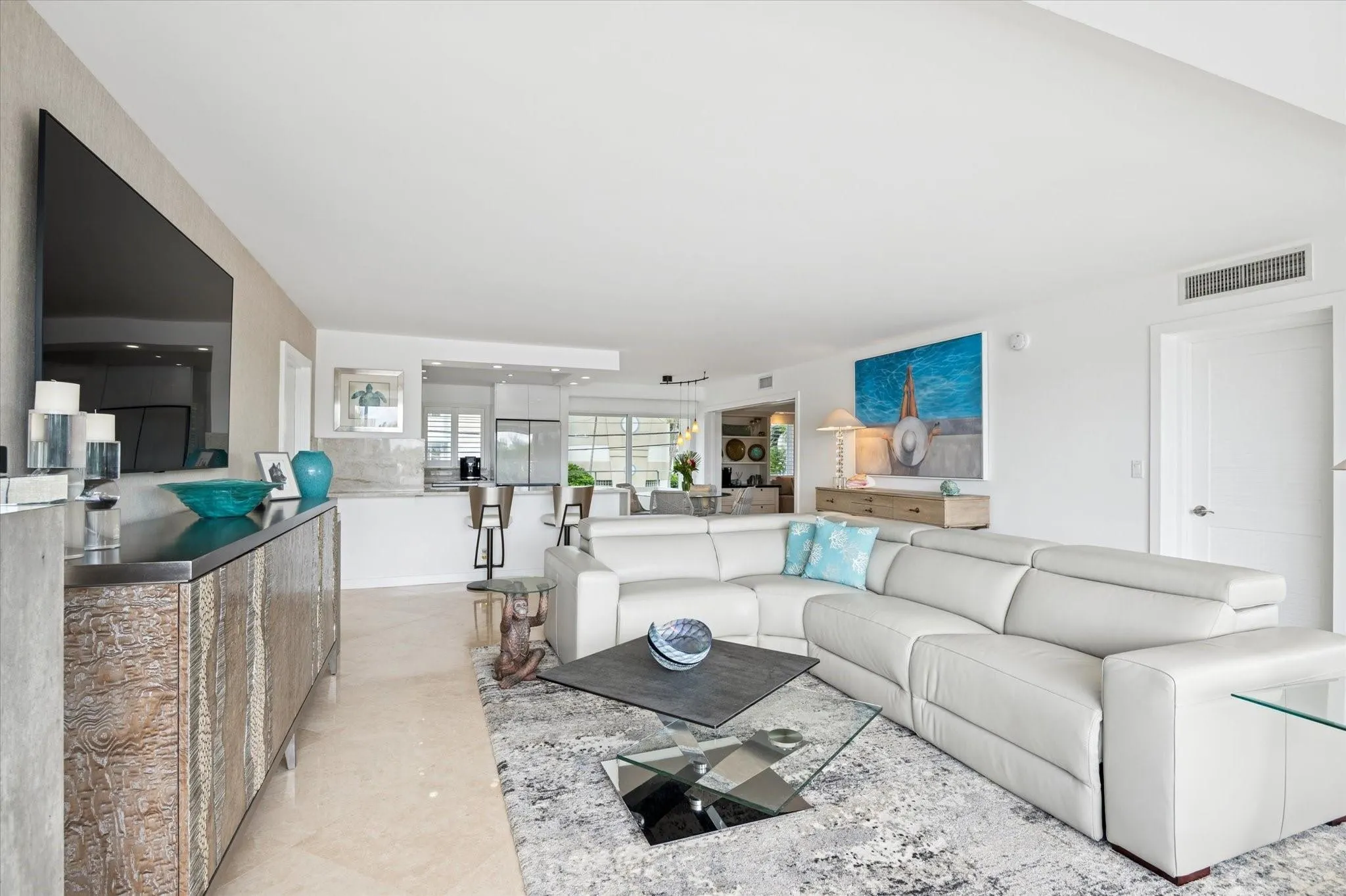 215 N Birch Rd, #2A