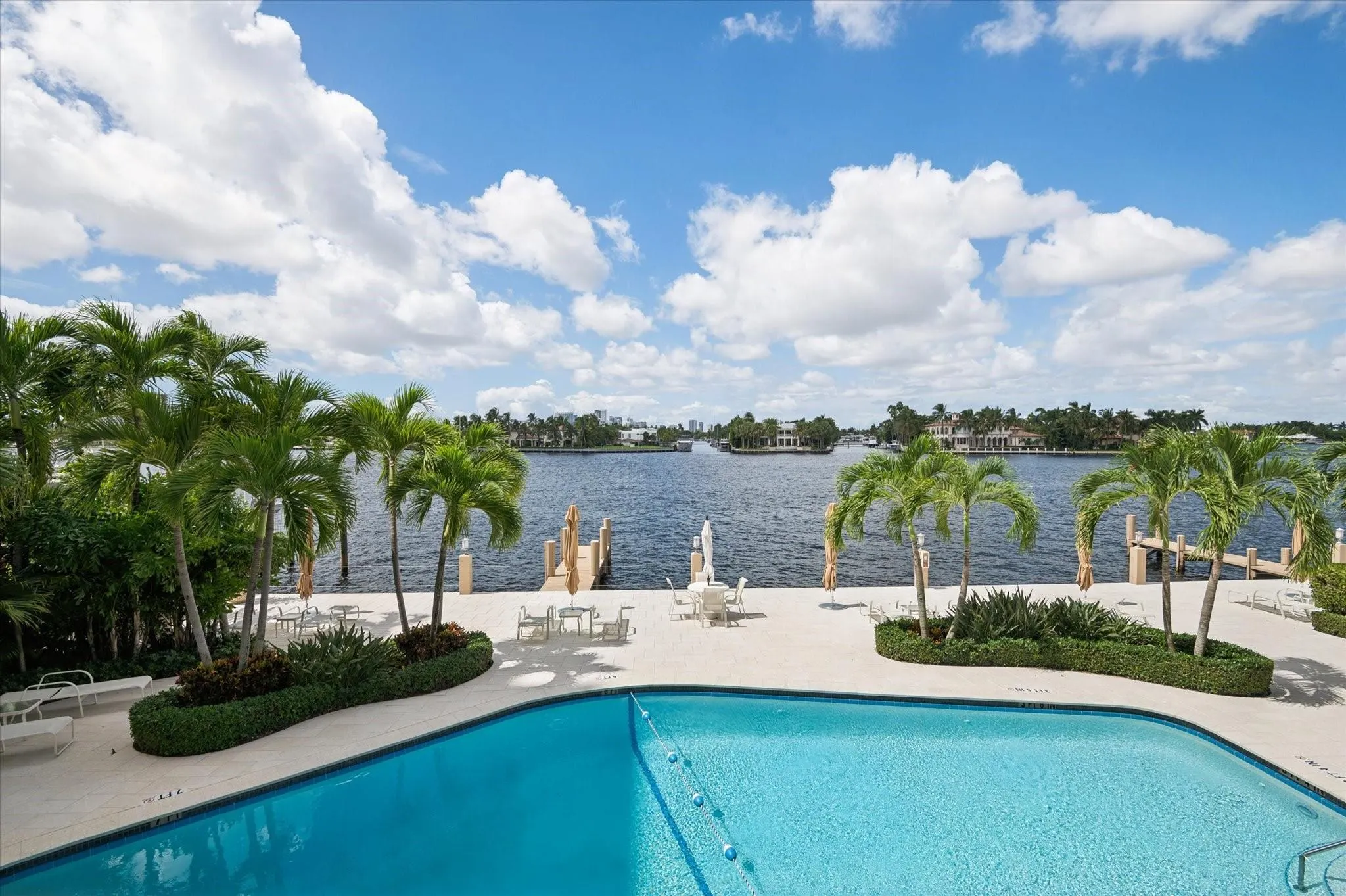 215 N Birch Rd, #2A