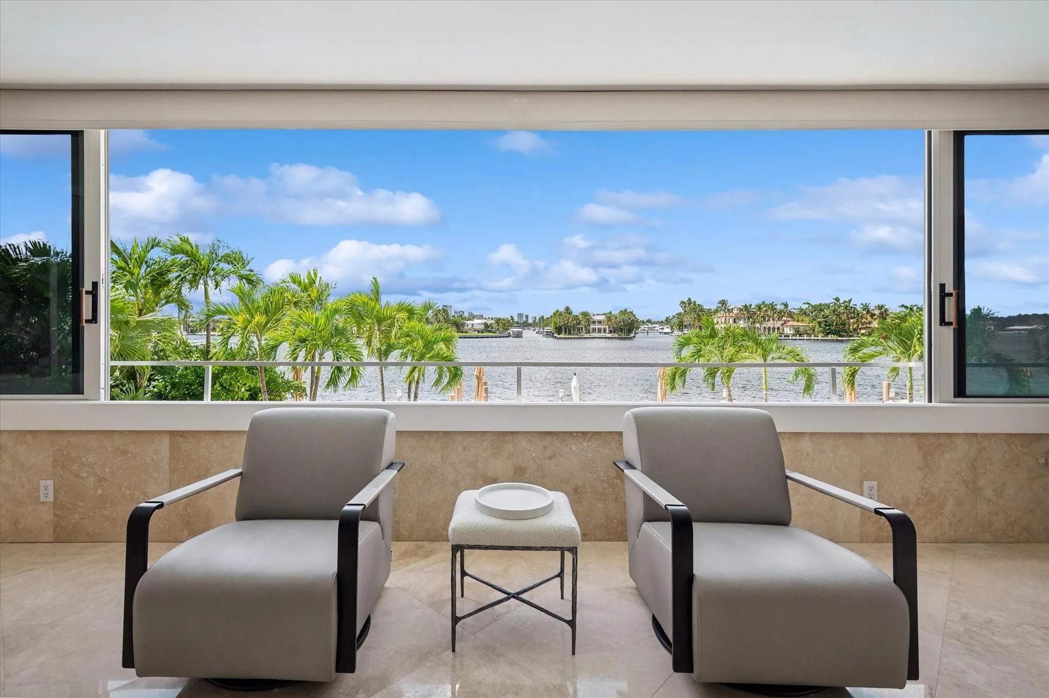 215 N Birch Rd, #2A