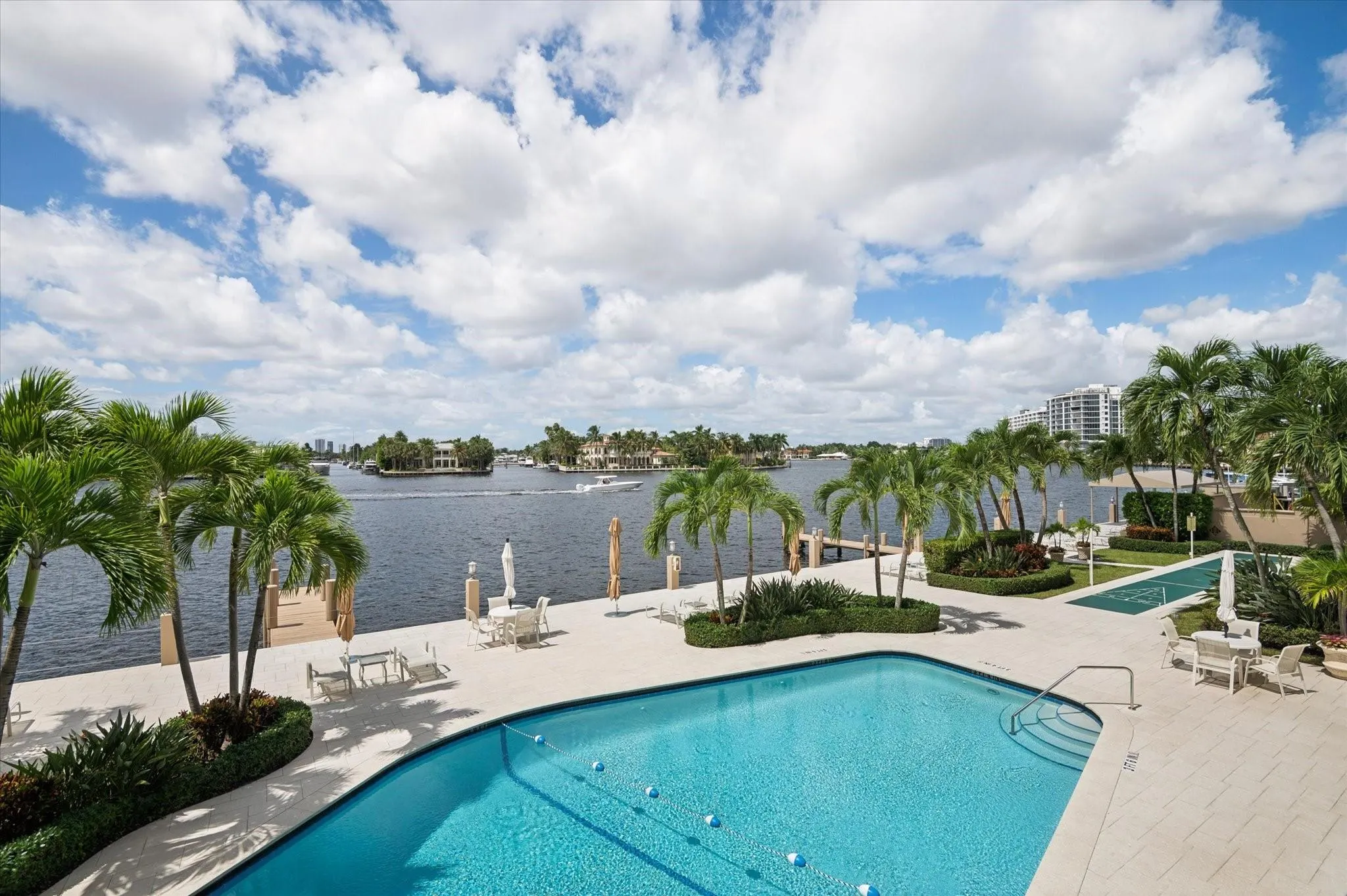 215 N Birch Rd, #2A