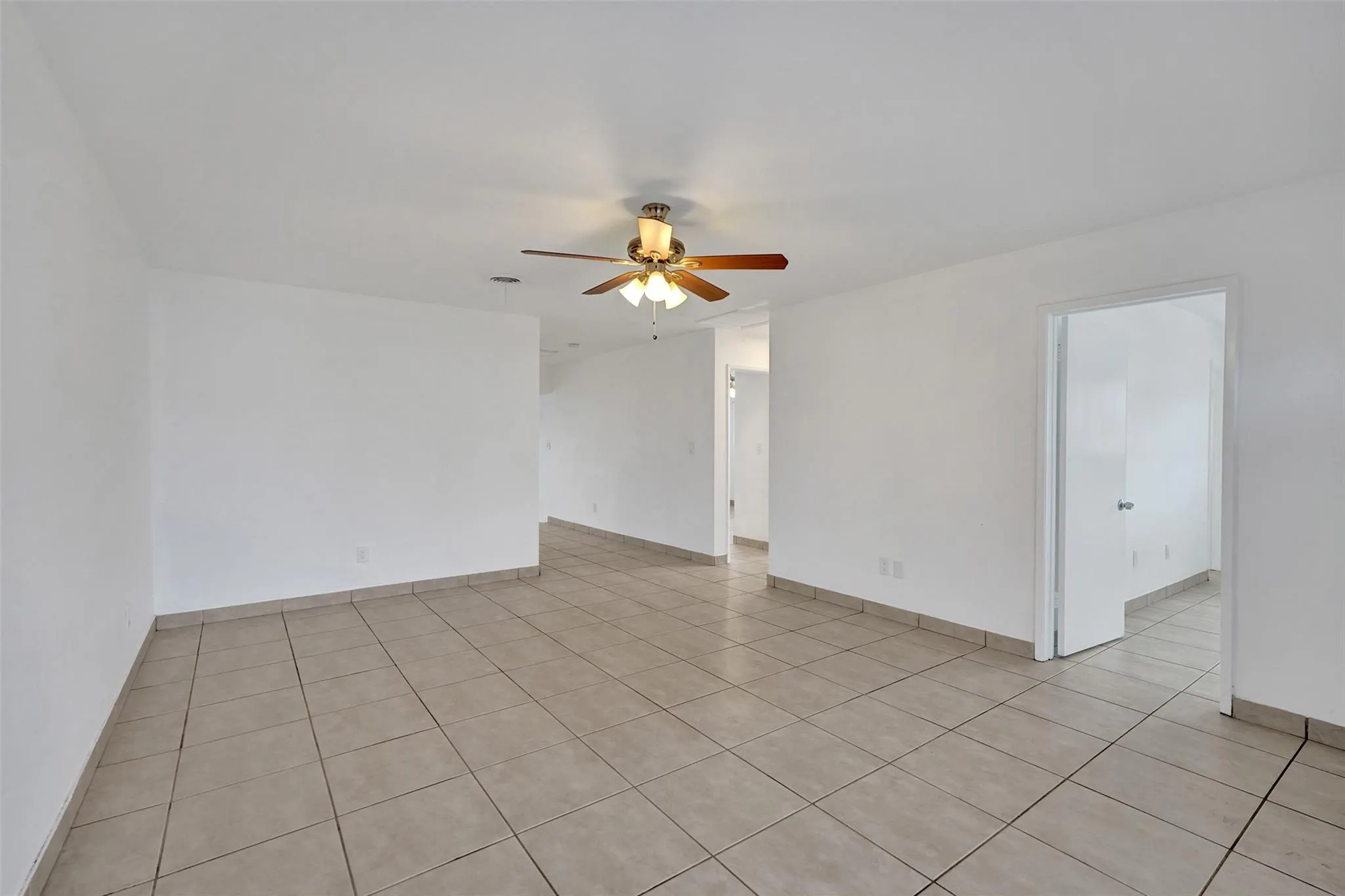 5910 NE 17th Rd