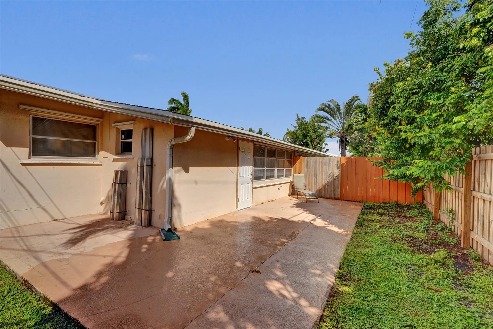 5910 NE 17th Rd