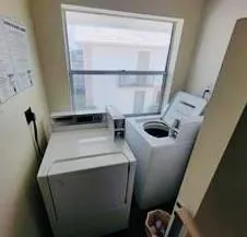 104 SE 10th St, #101