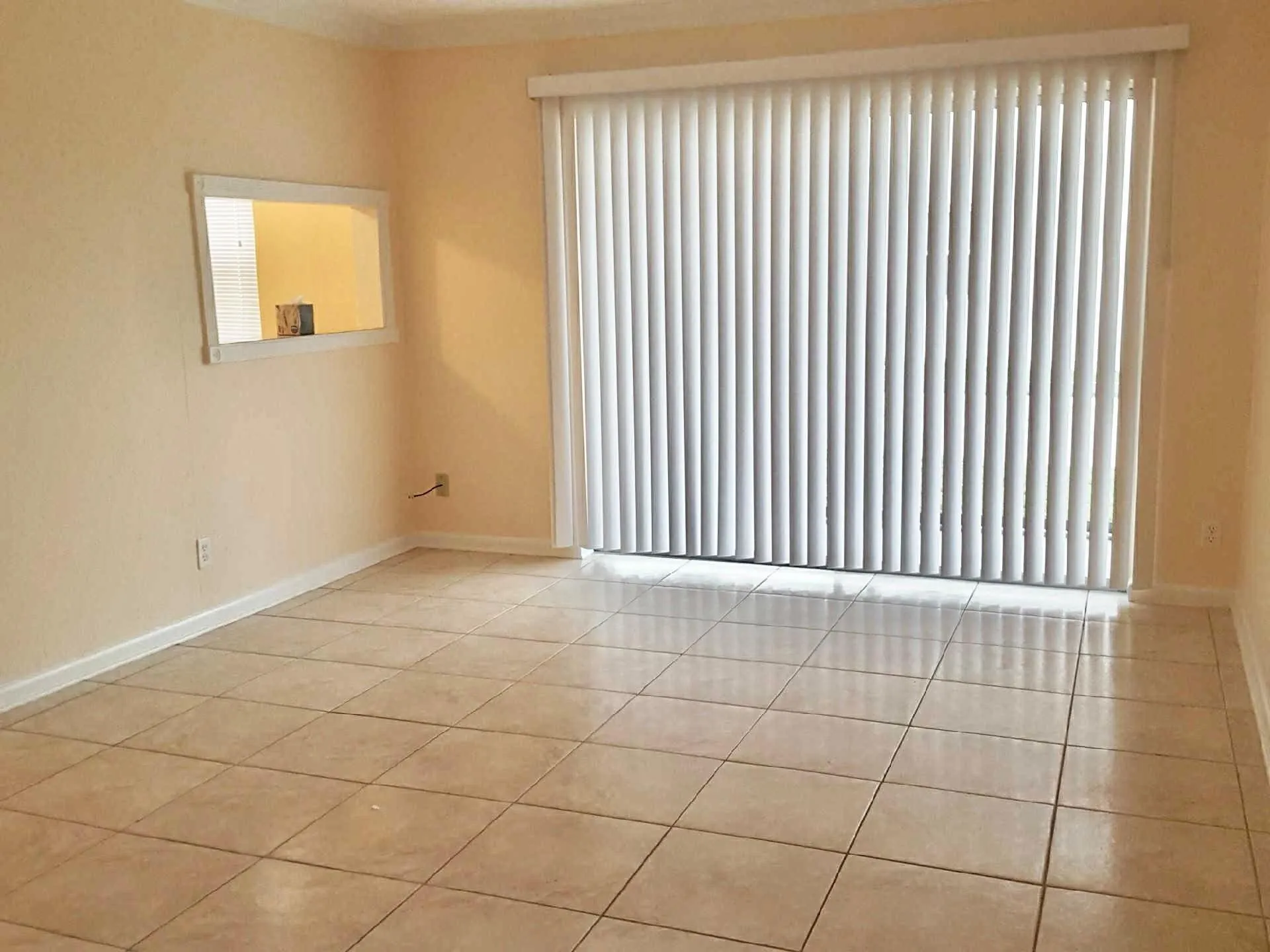 104 SE 10th St, #101