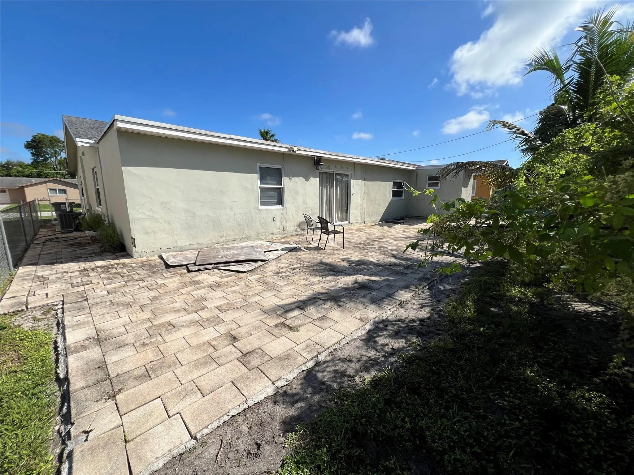 9302 SW 1 Place