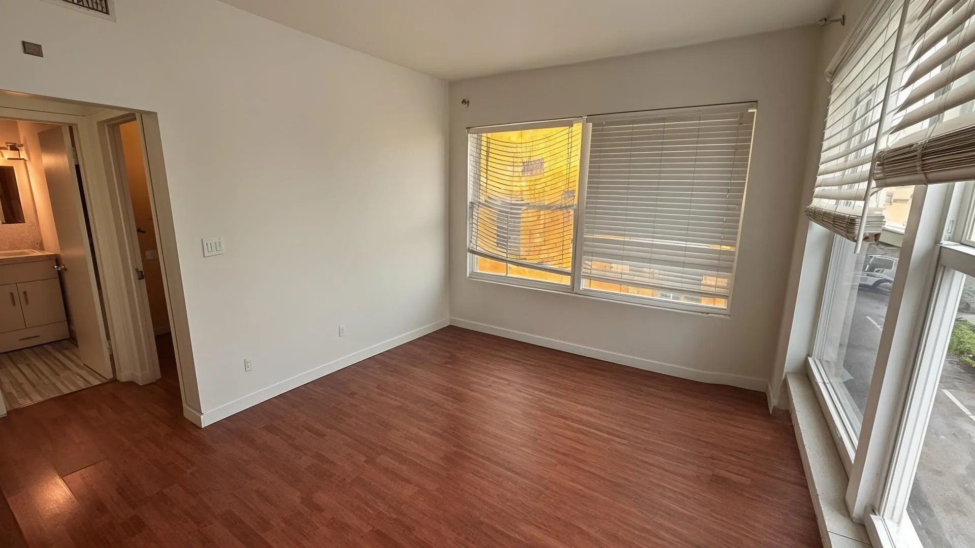 1320 Drexel Ave, #208