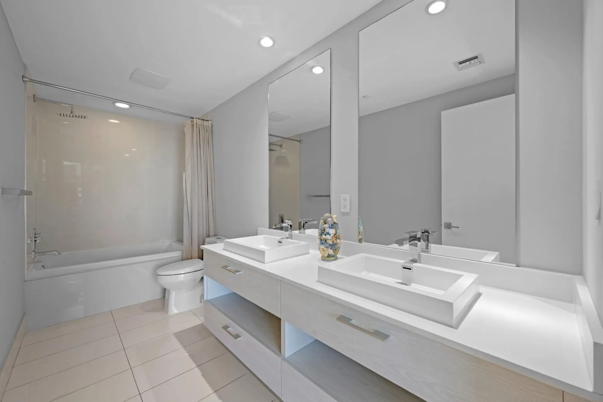 45 SW 9th St, #2602