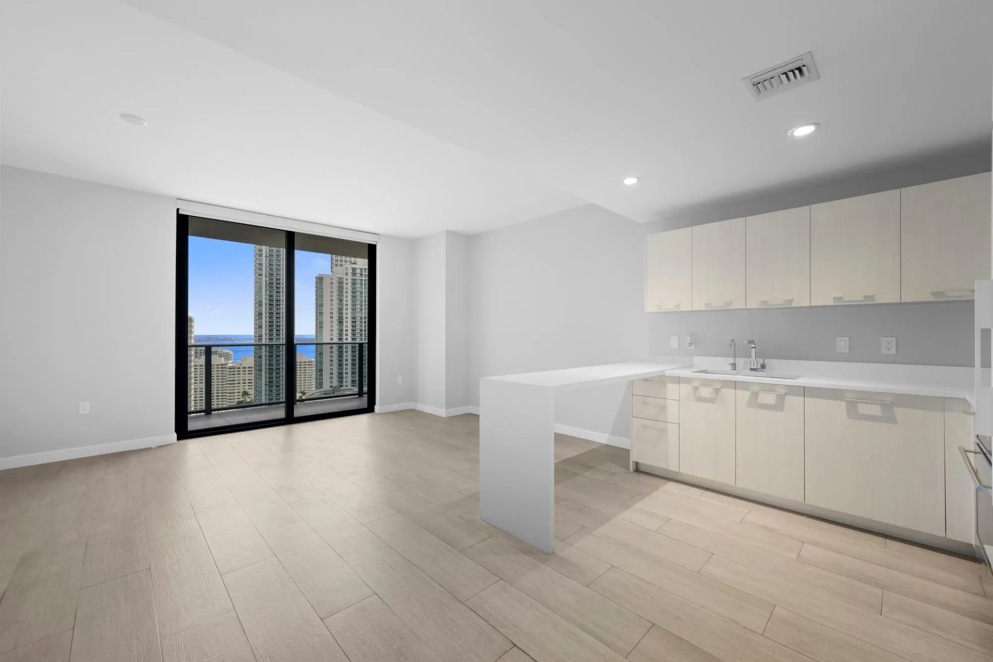 45 SW 9th St, #2602