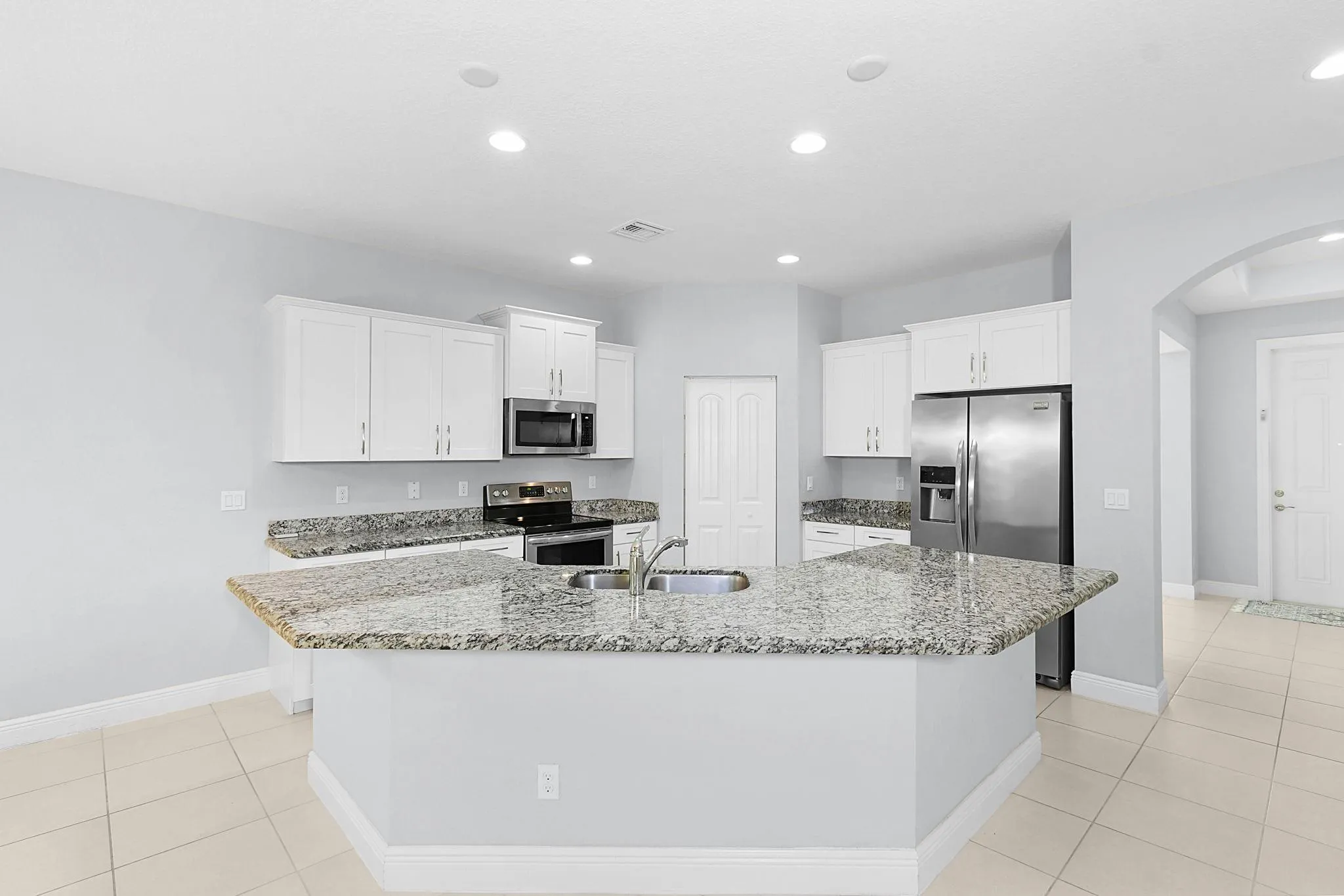 5915 SE Entry Ct
