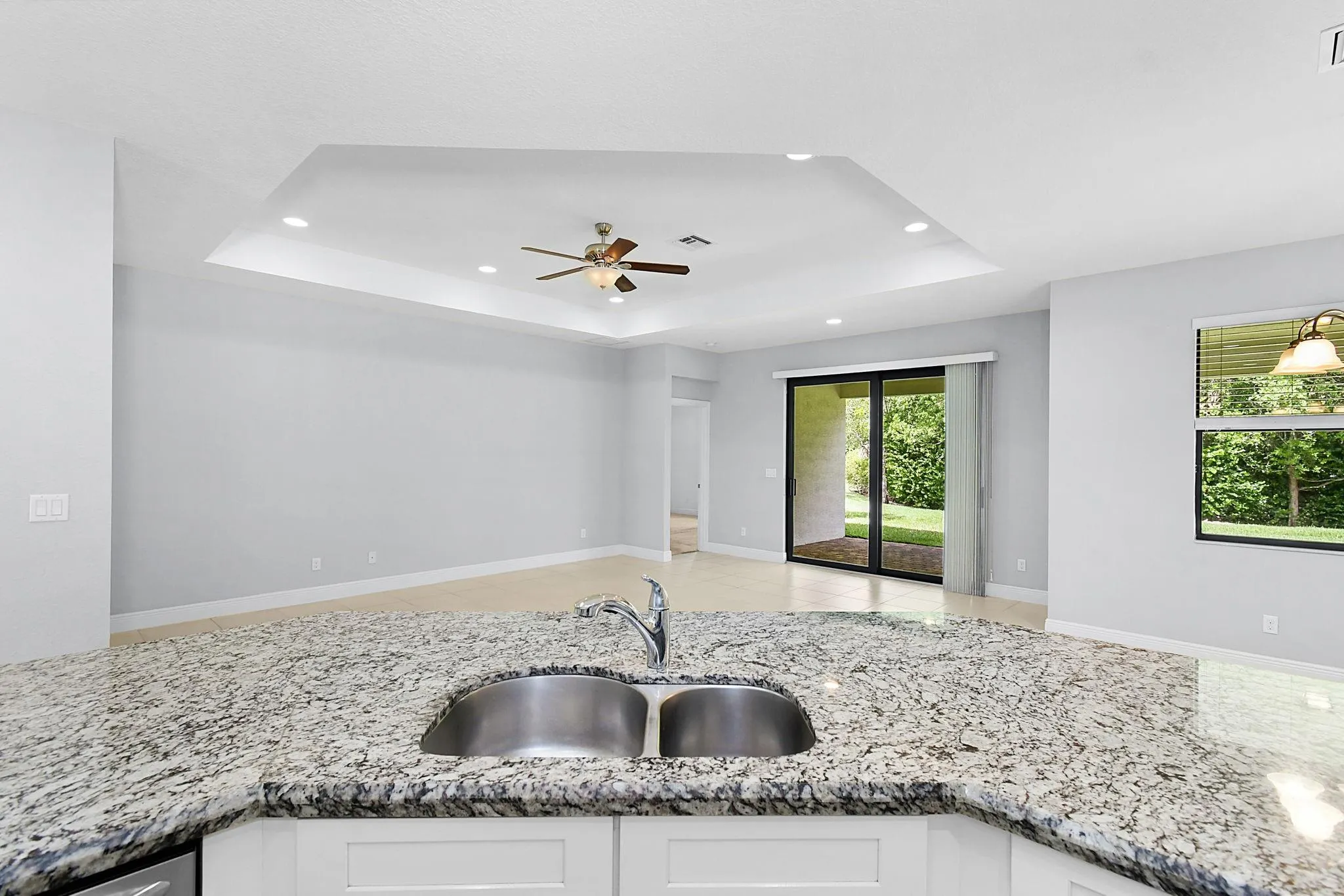 5915 SE Entry Ct