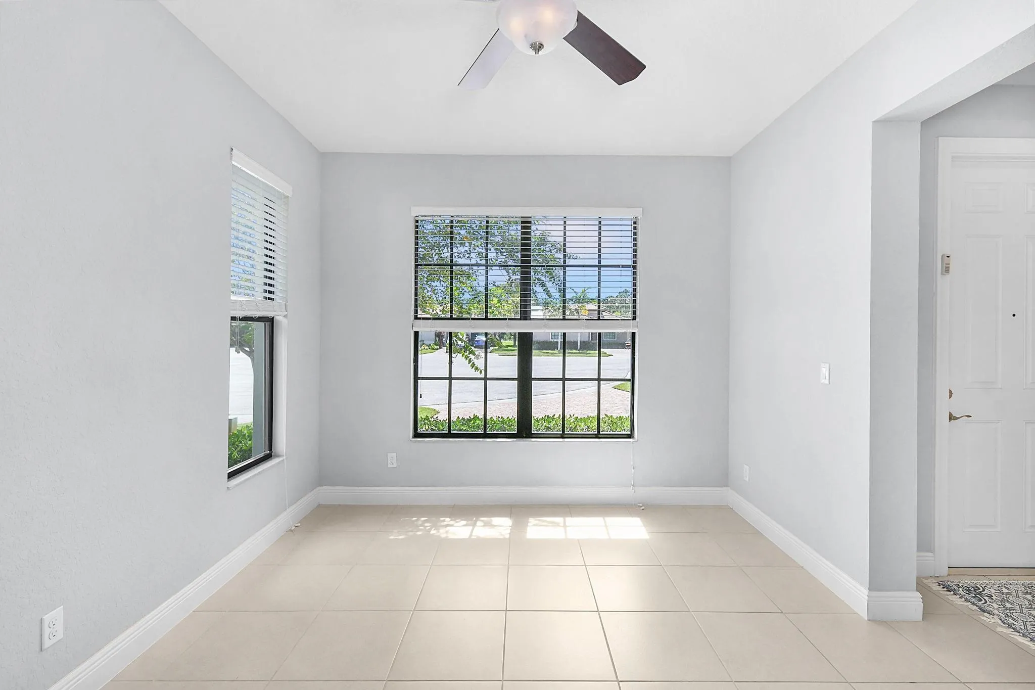 5915 SE Entry Ct