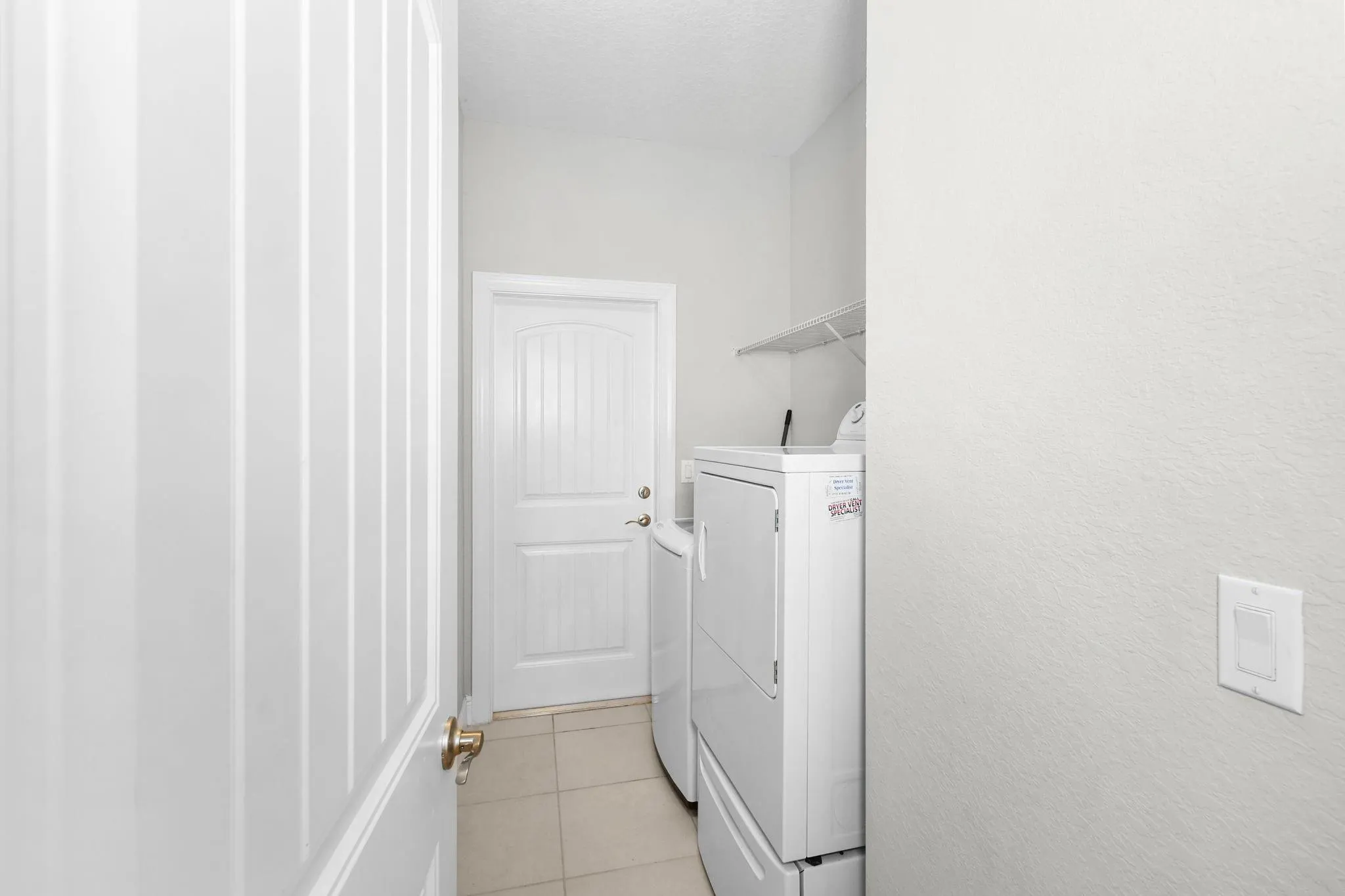 5915 SE Entry Ct